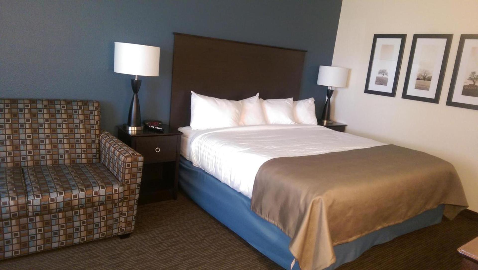 AmericInn by Wyndham Sleepy Eye photo 8