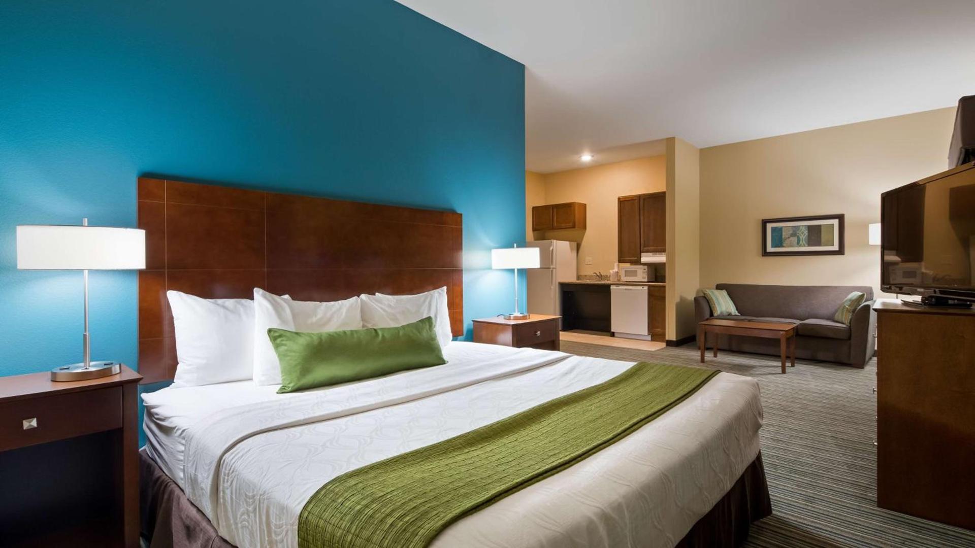 Best Western Plus Patterson Park Inn photo 23