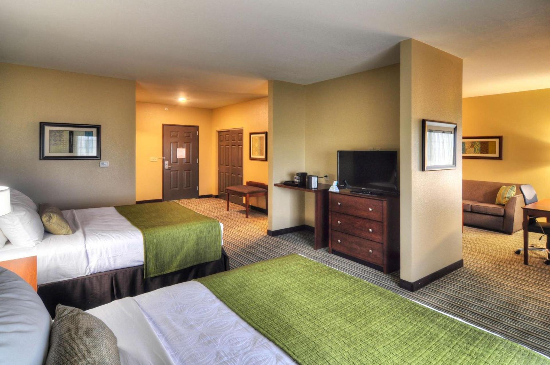 Best Western Plus Patterson Park Inn photo 24