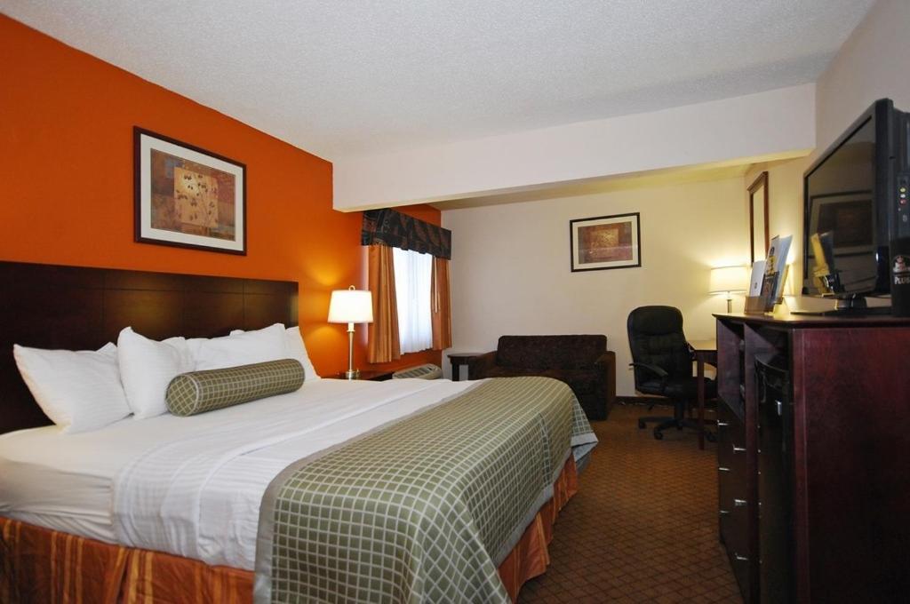 Baymont by Wyndham Delaware photo 17