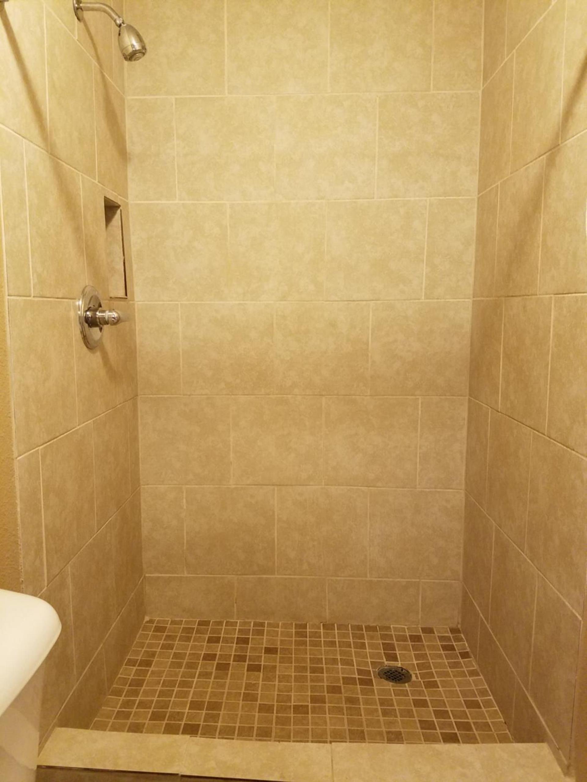Budget Inn photo 8