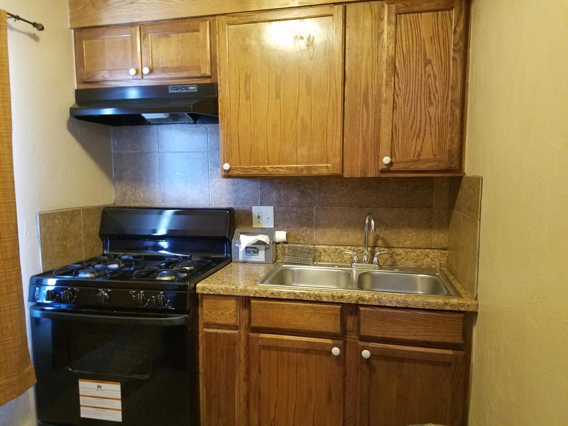 Budget Inn photo 15