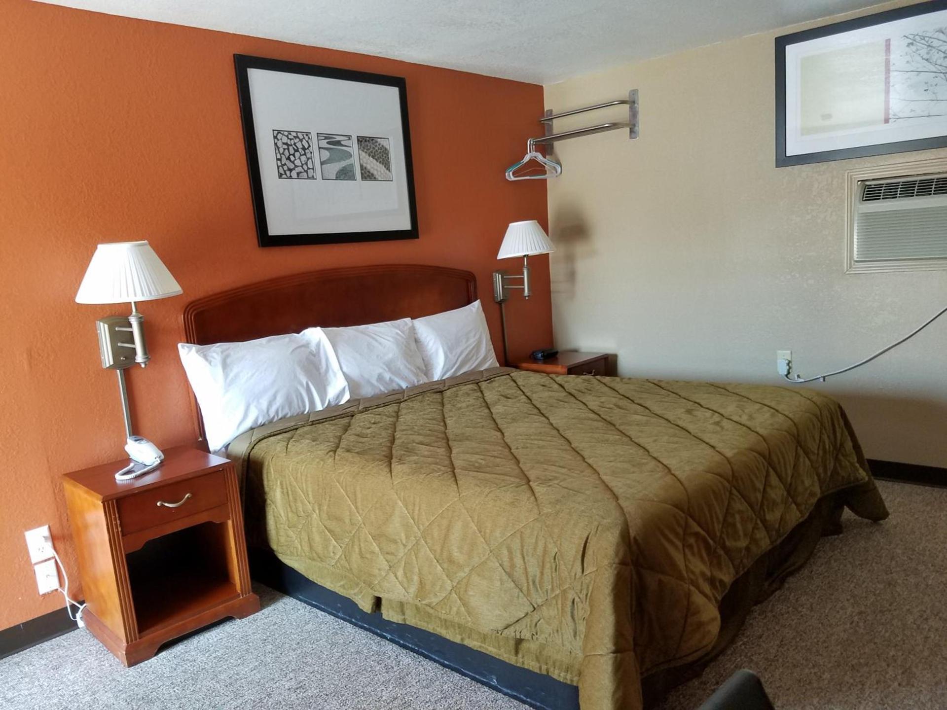 Budget Inn photo 9