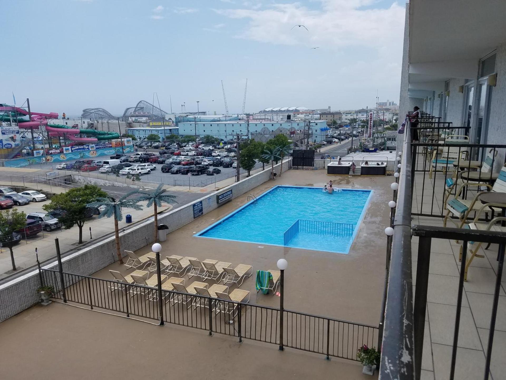 Beach Terrace Motor Inn photo 13