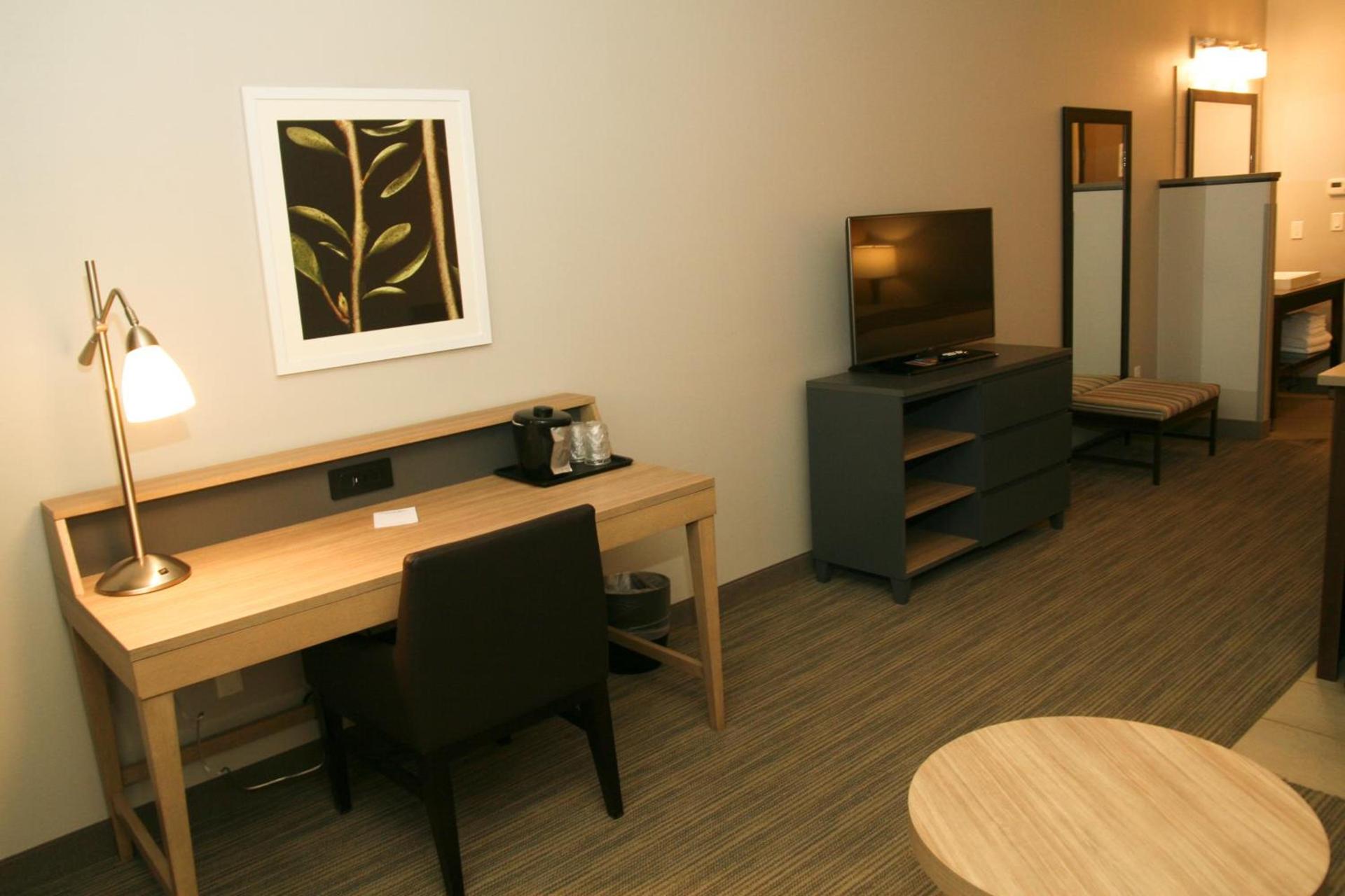 Country Inn & Suites by Radisson, Prineville, OR photo 44