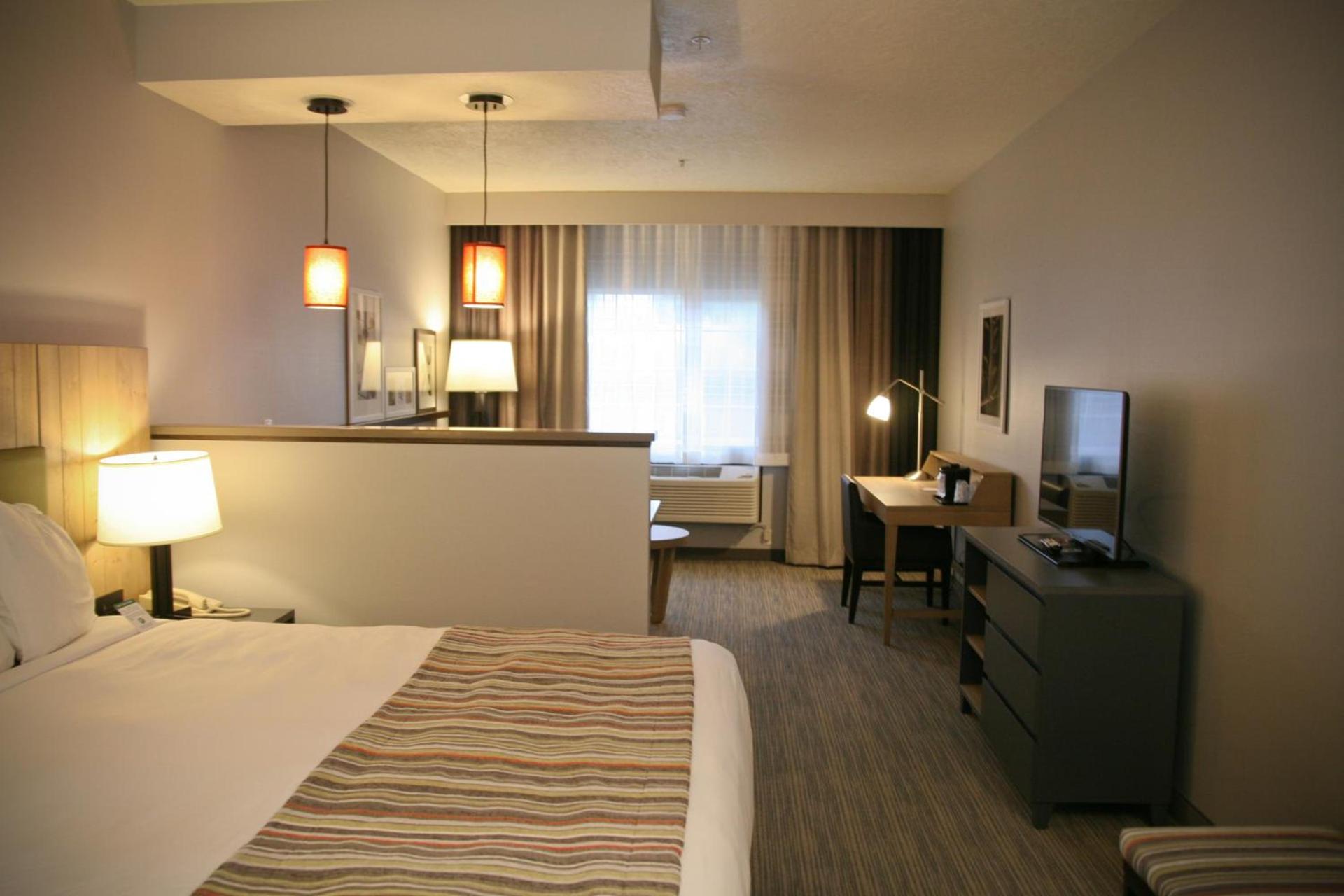 Country Inn & Suites by Radisson, Prineville, OR photo 47