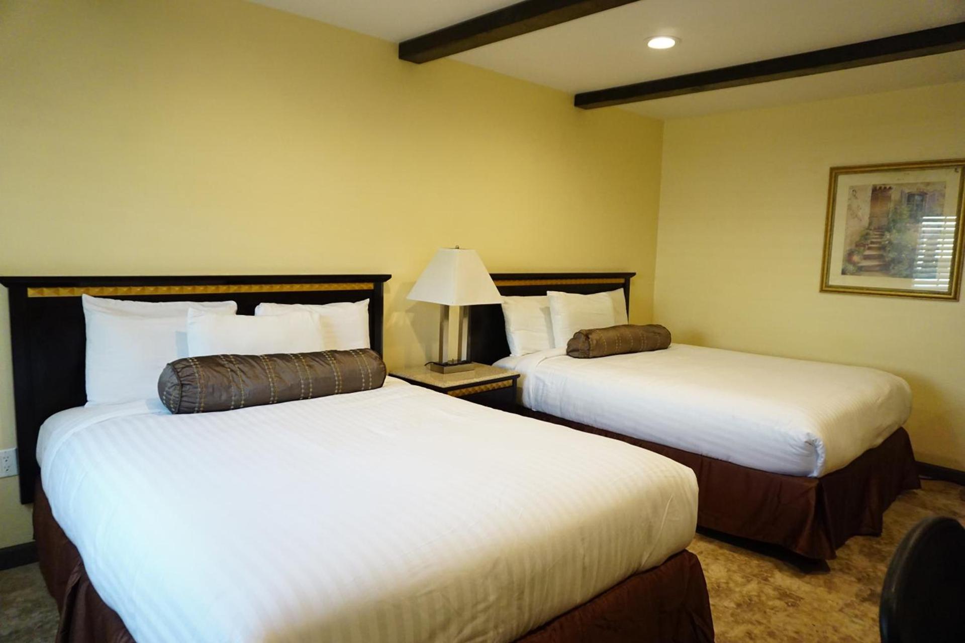 Tuscan Garden Inn photo 47