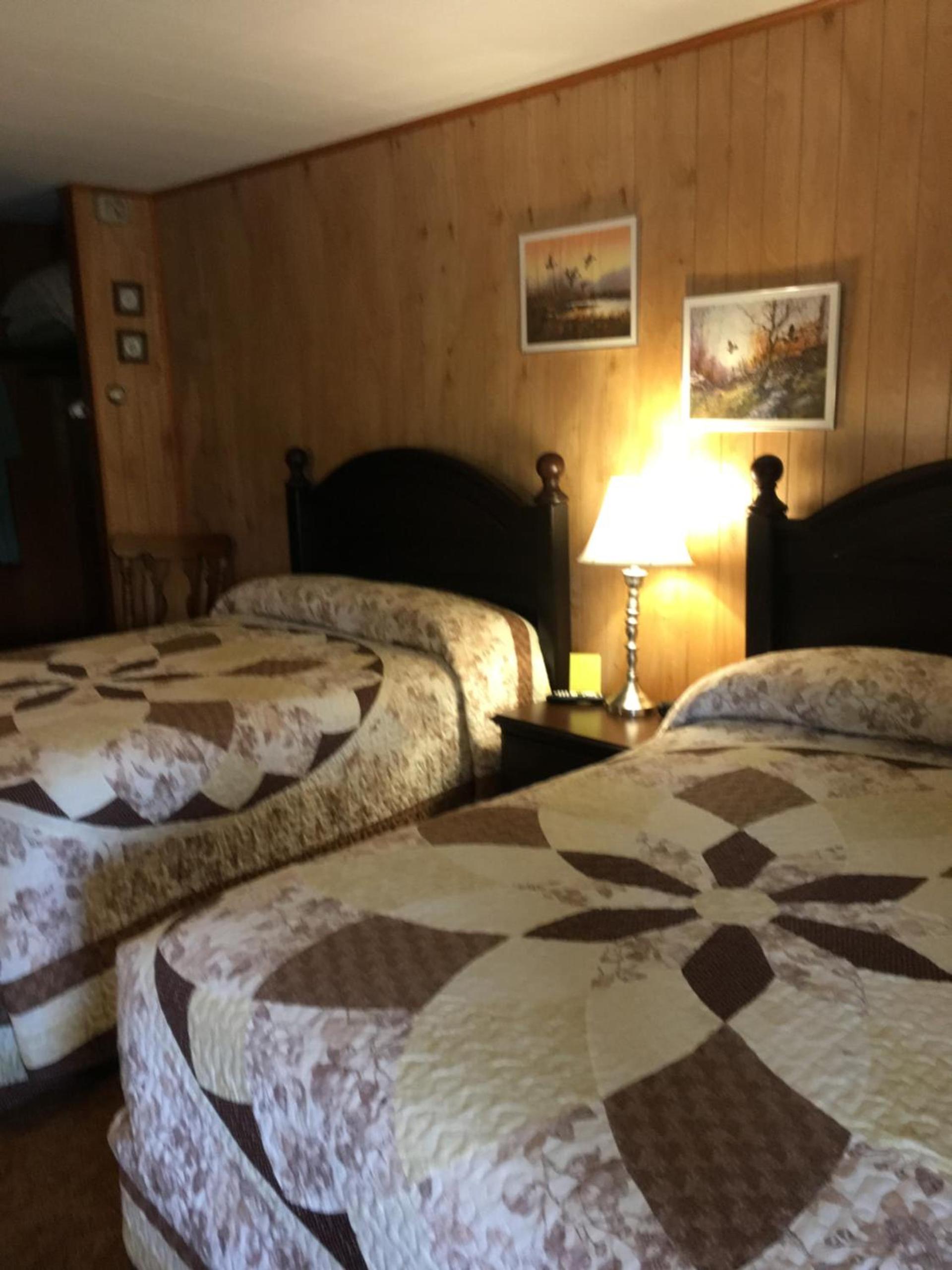 Cave Mountain Motel photo 3