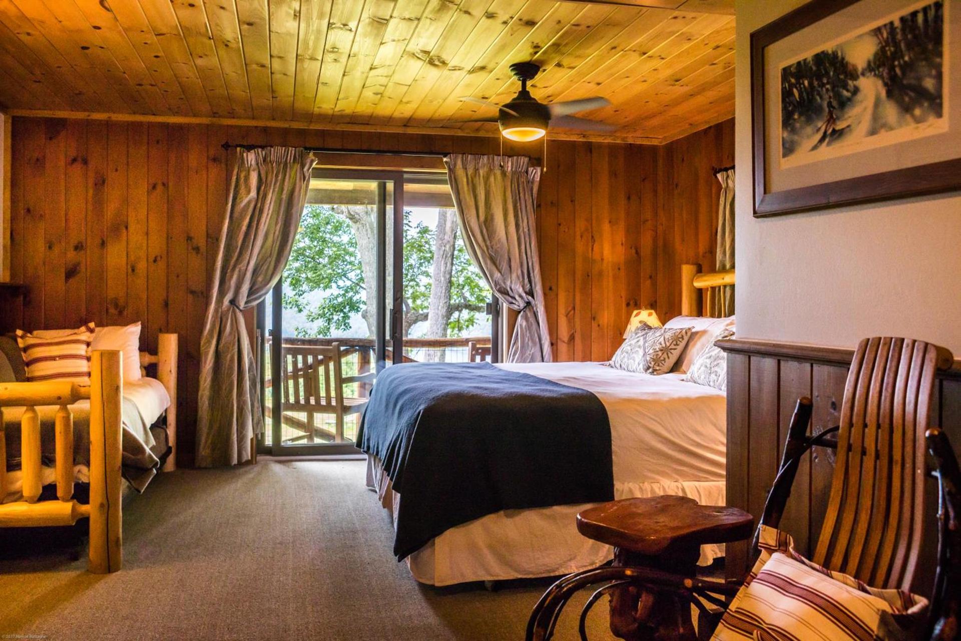 Garnet Hill Lodge photo 18