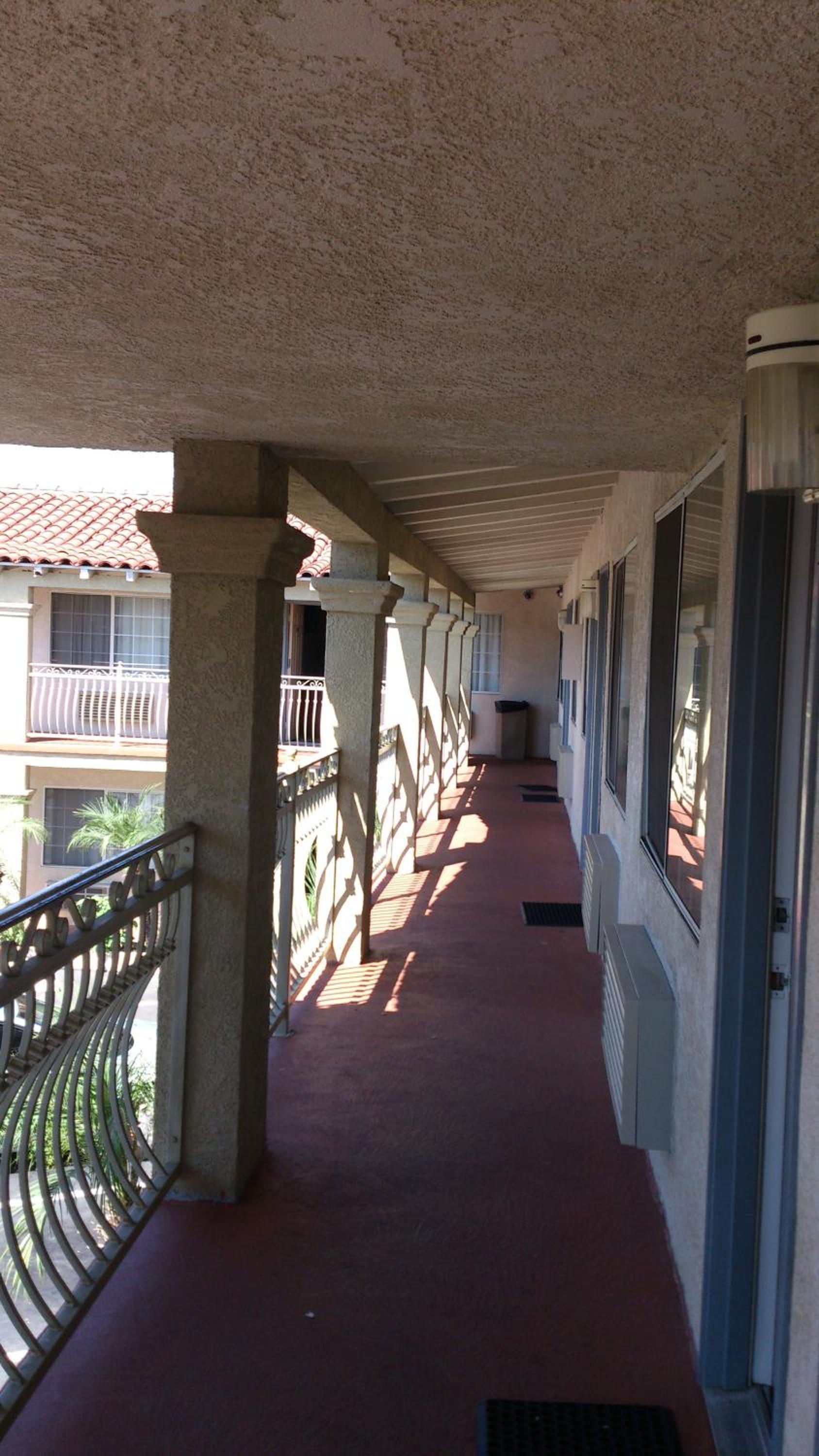 Santa Ana Travel Inn photo 12