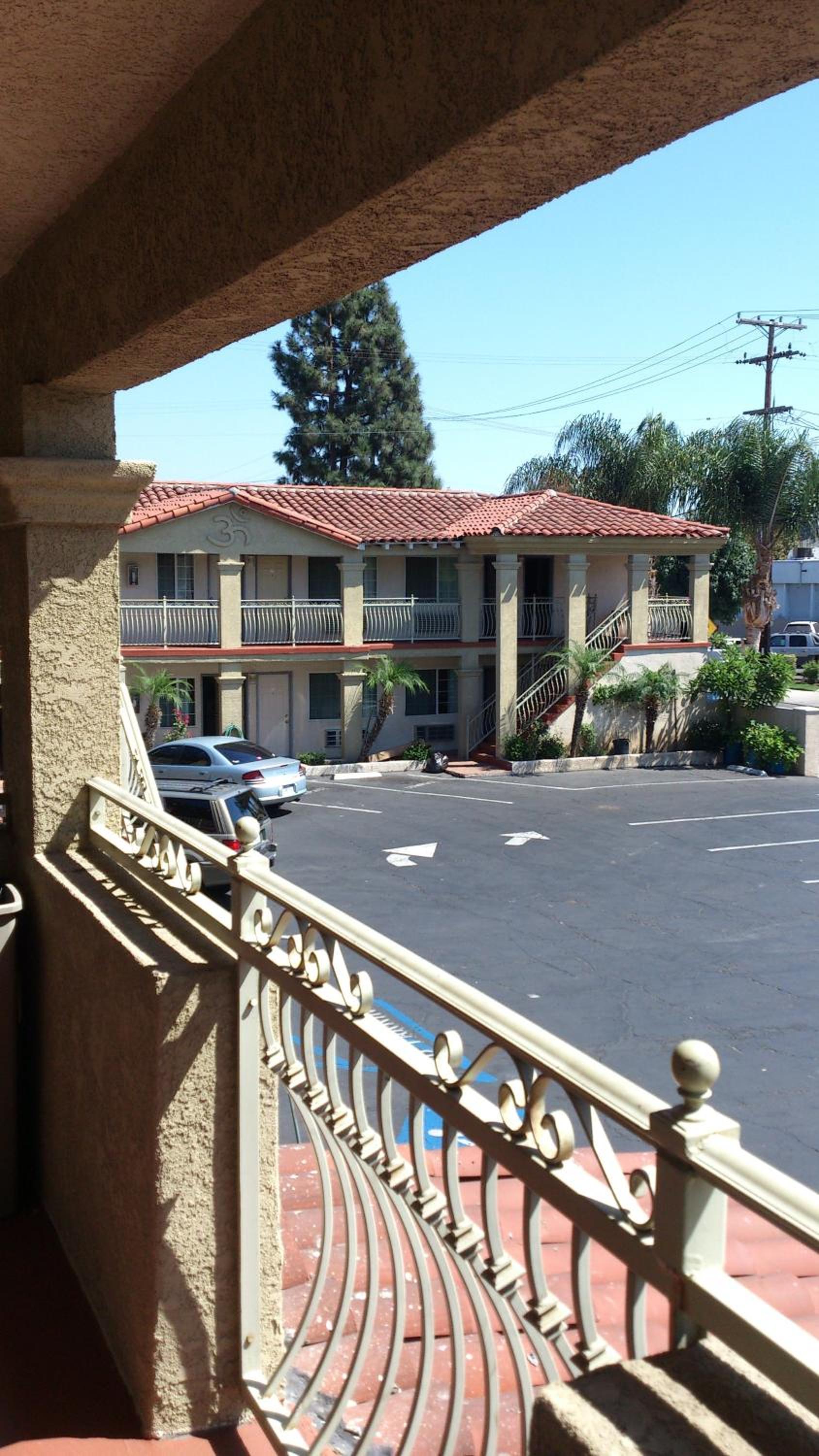 Santa Ana Travel Inn photo 10