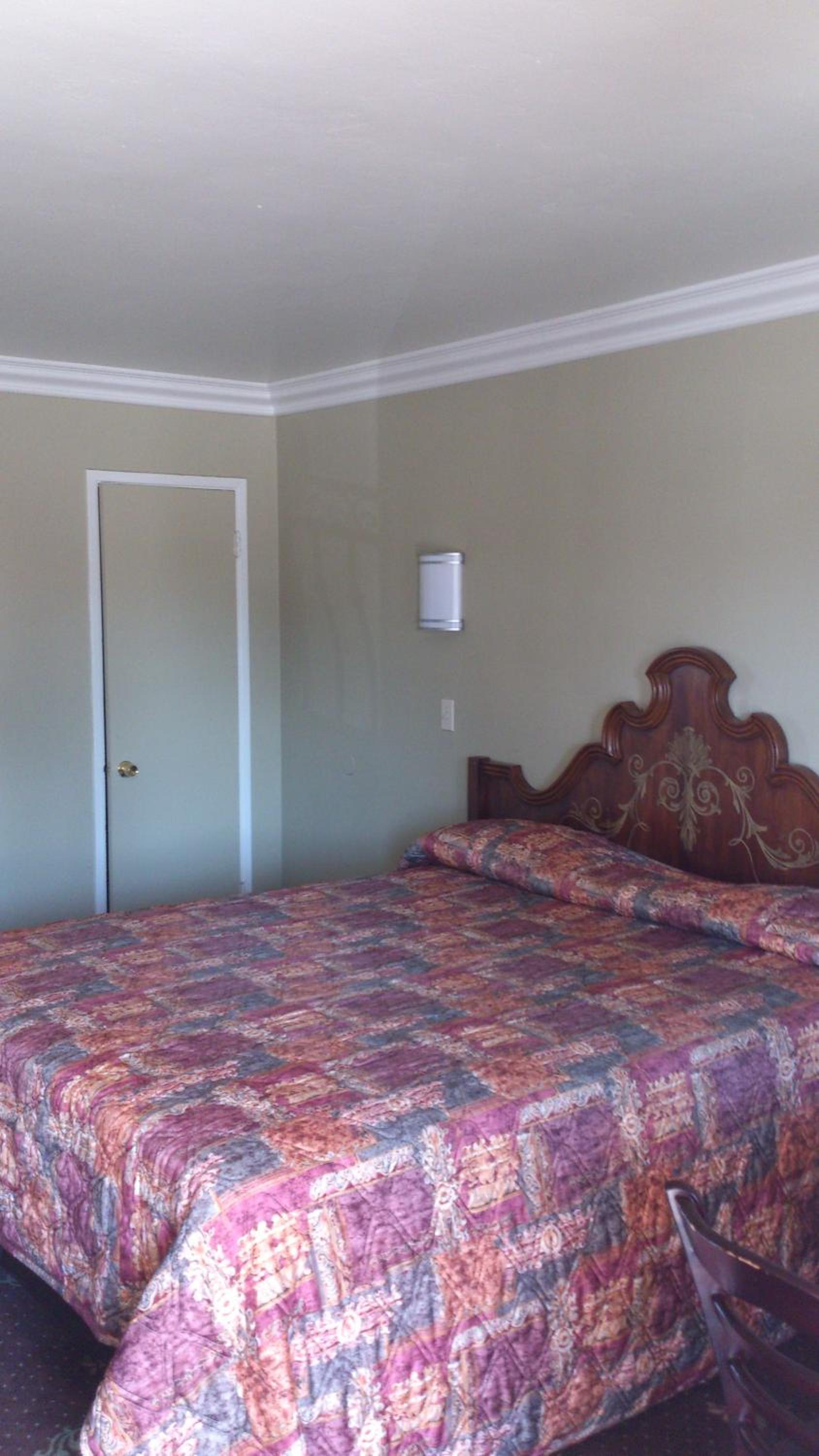 Santa Ana Travel Inn photo 26