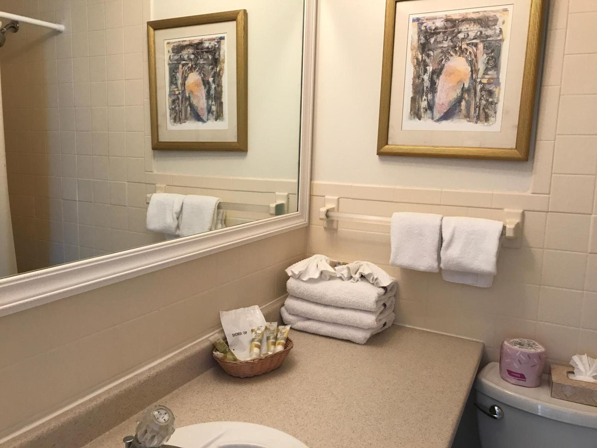 Ocean Surf Resort photo 69