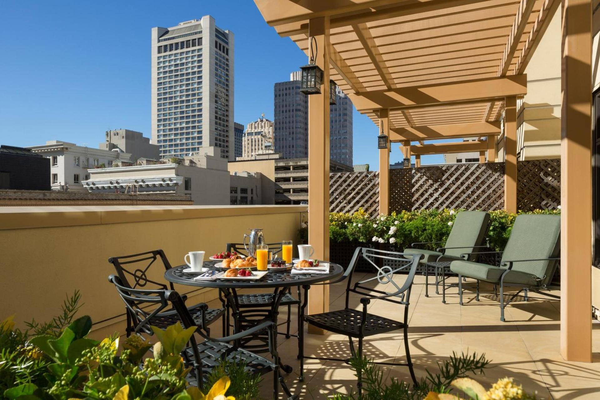 Orchard Garden Hotel photo 17