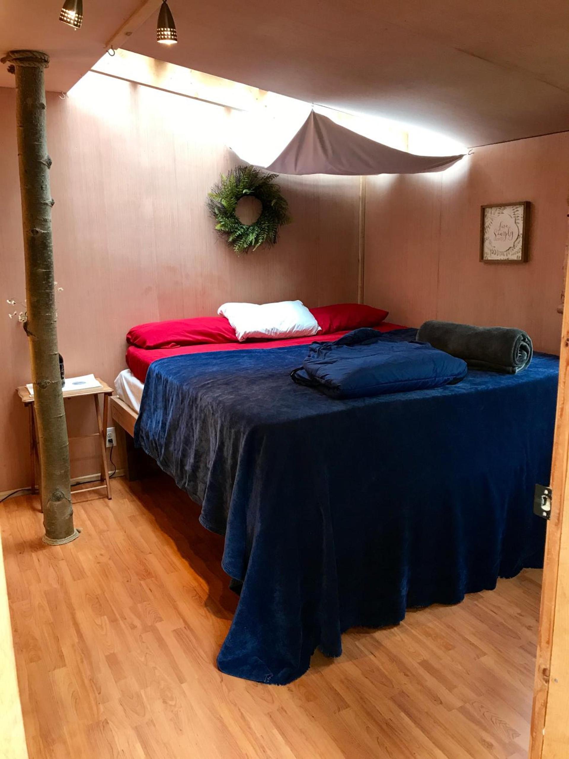 Sven's Basecamp Hostel photo 33