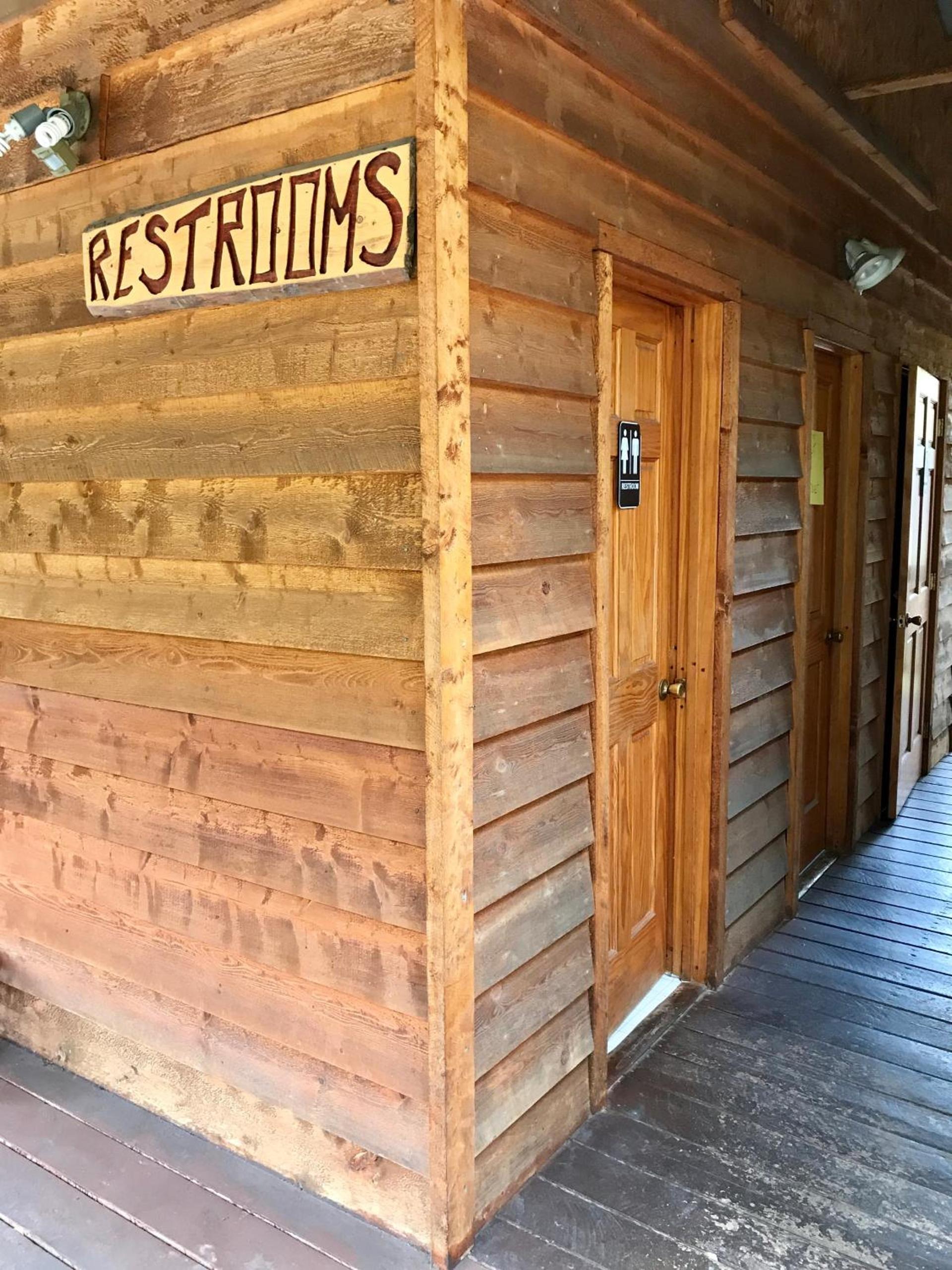 Sven's Basecamp Hostel photo 37