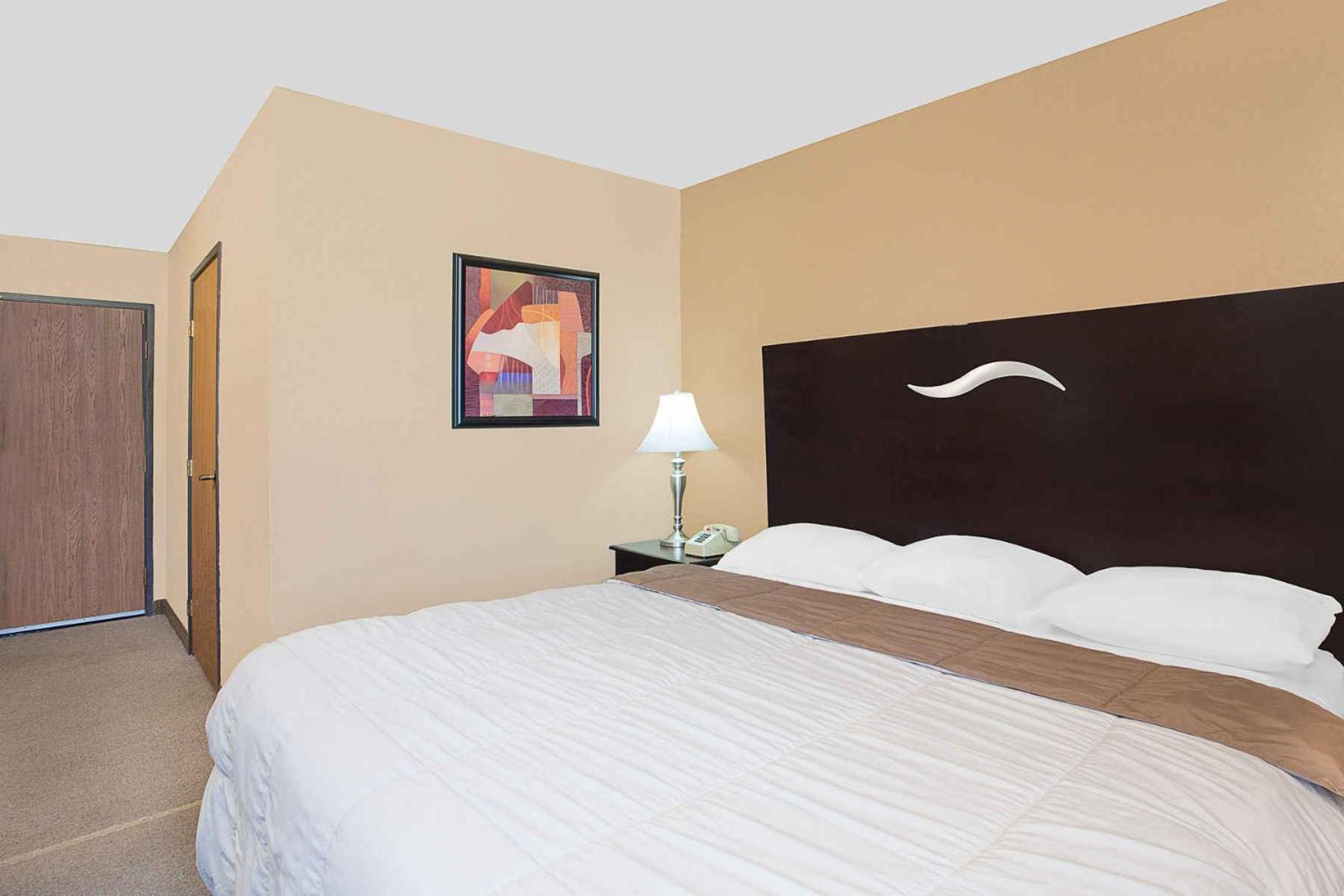 Super 8 by Wyndham Sheboygan WI photo 24