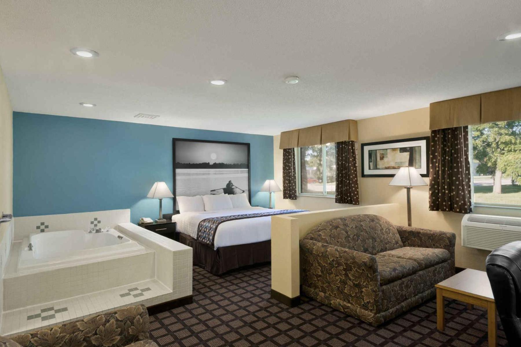 Fairview Inn & Suites Whitewater photo 16