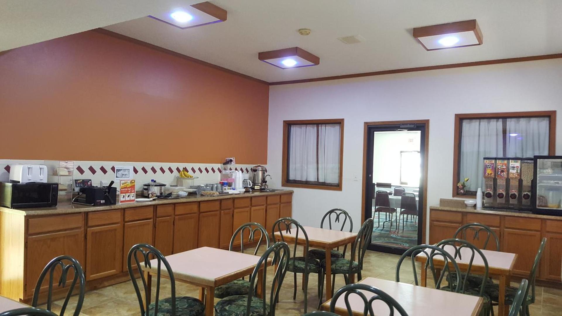 Americas Best Value Inn and Suites - Nevada photo 8