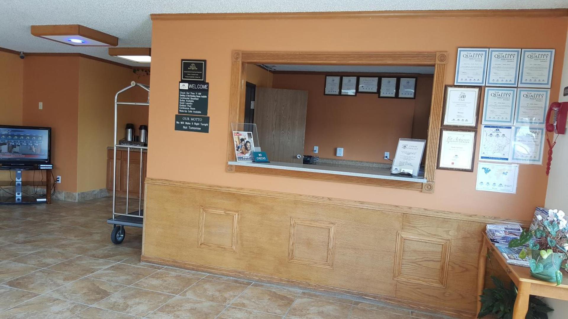 Americas Best Value Inn and Suites - Nevada photo 7