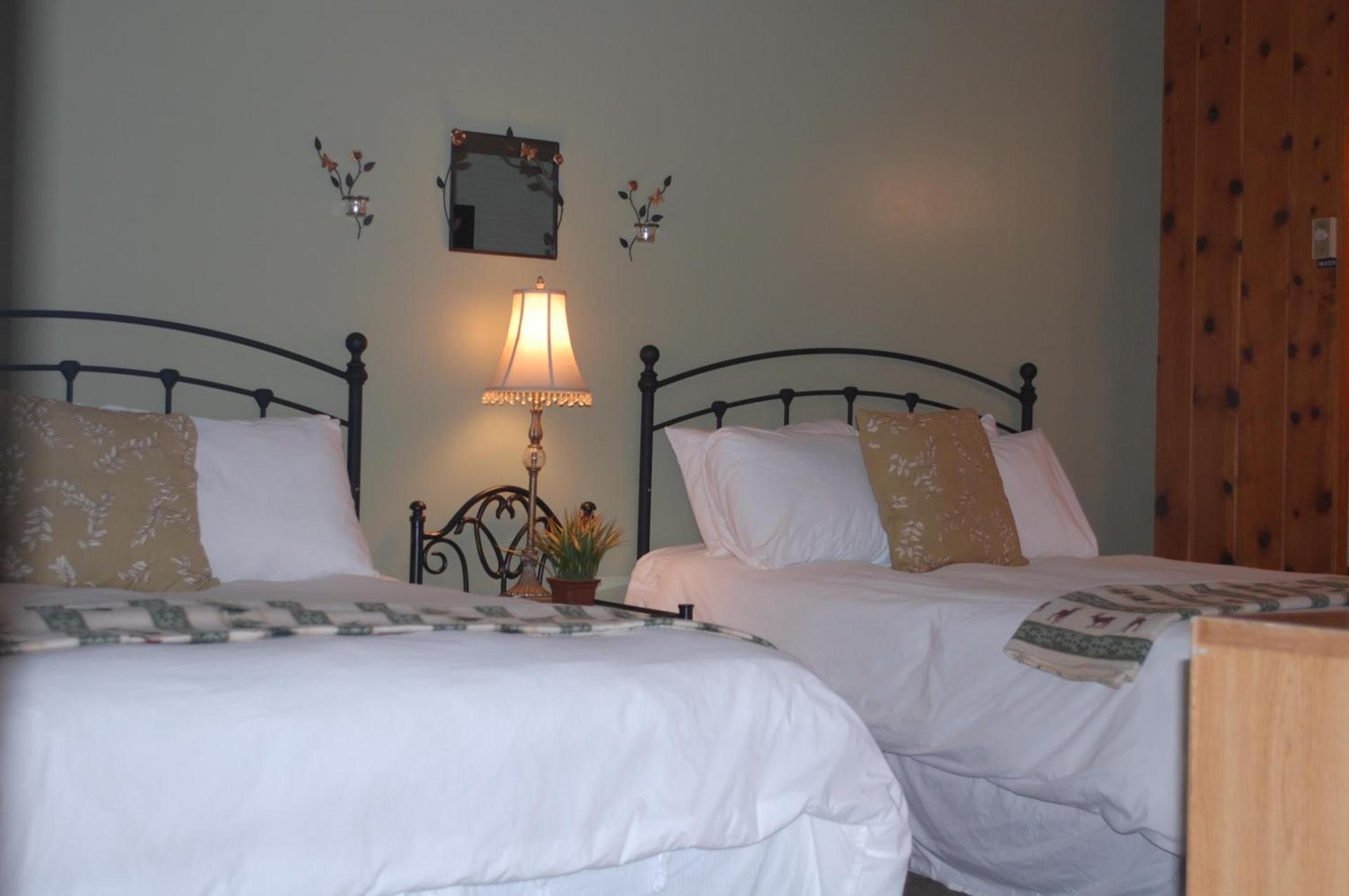Trees Motel photo 45