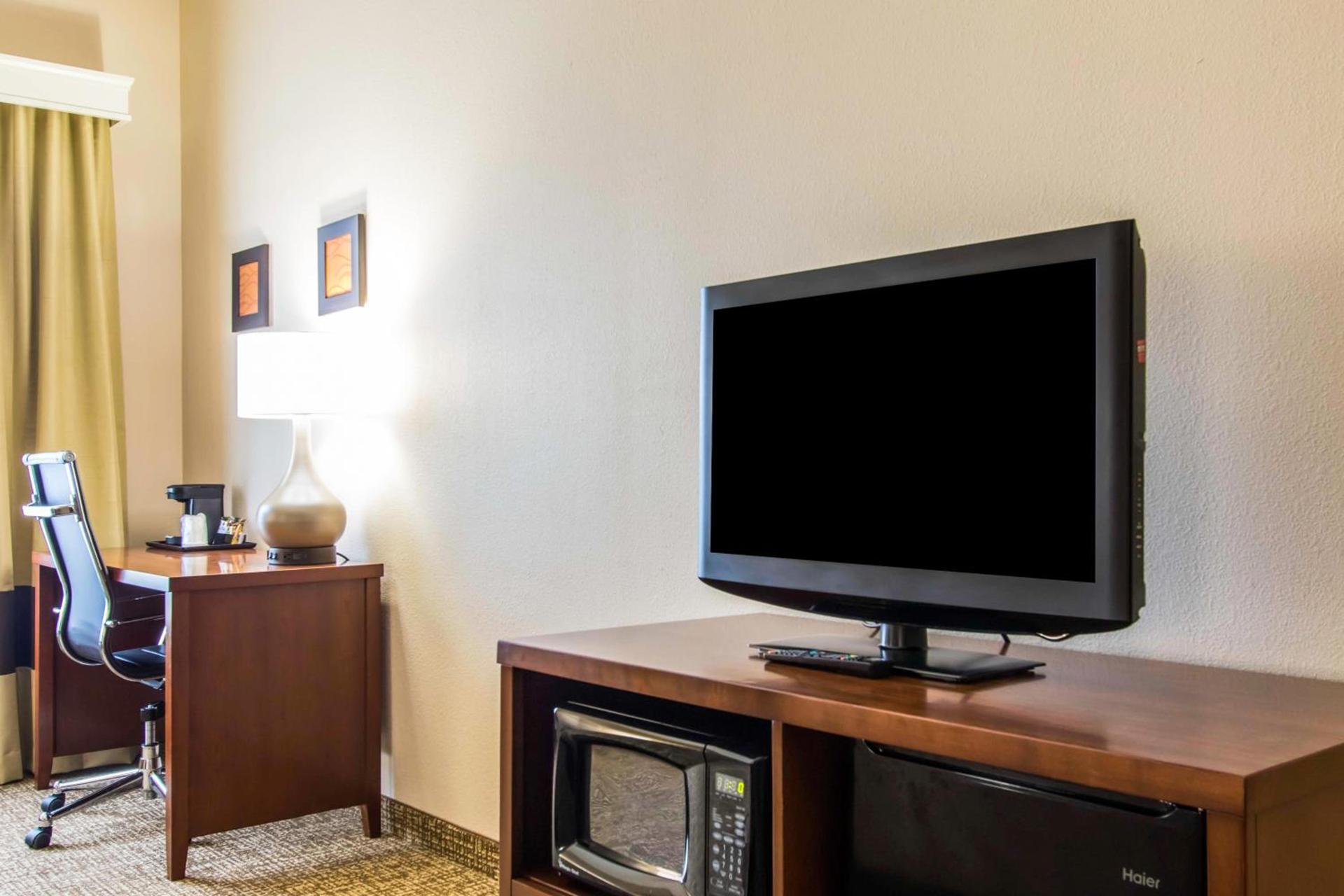 Comfort Inn & Suites Cave City photo 27