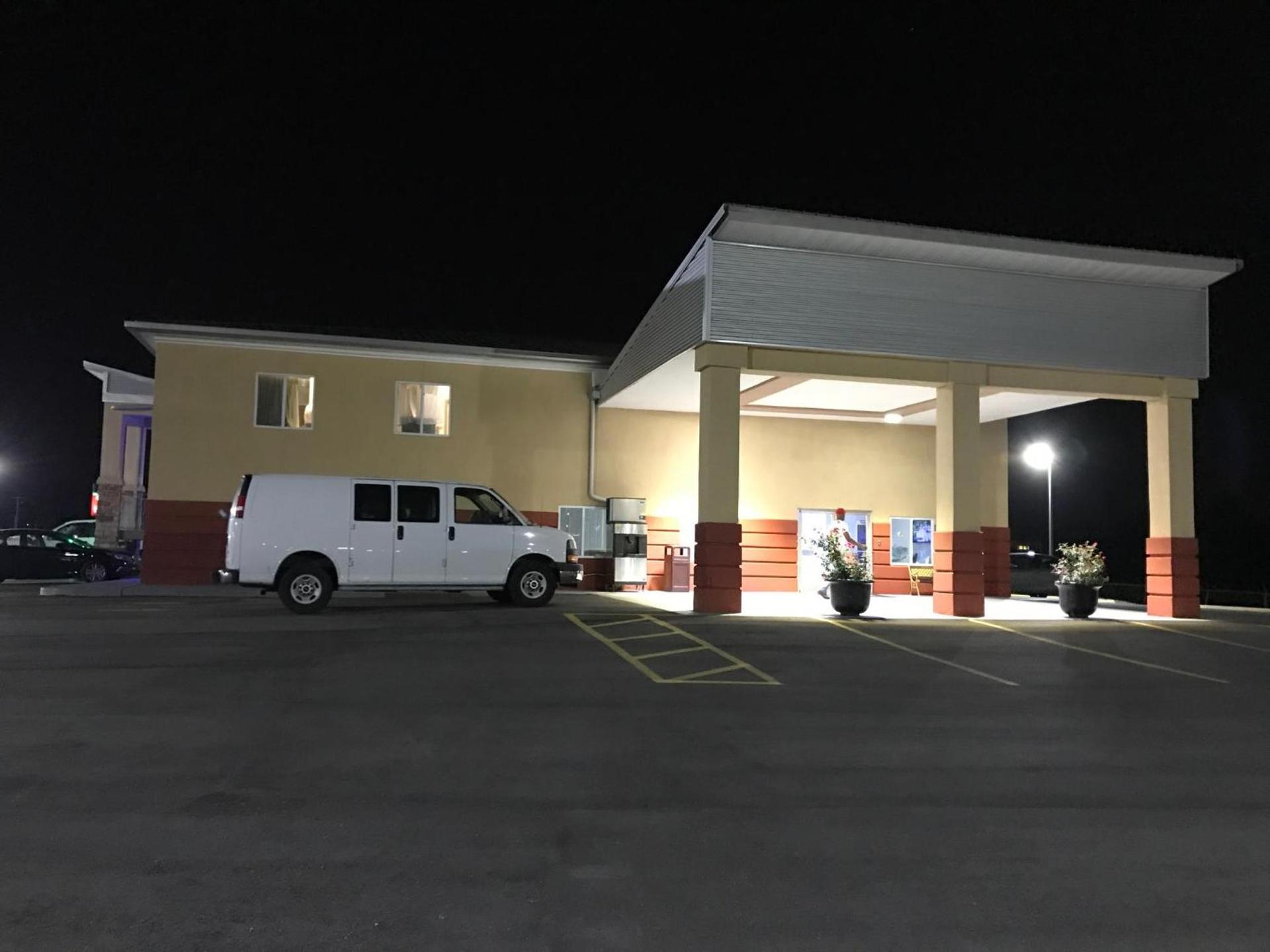 Lotus Inn and Suites Nashville photo 3