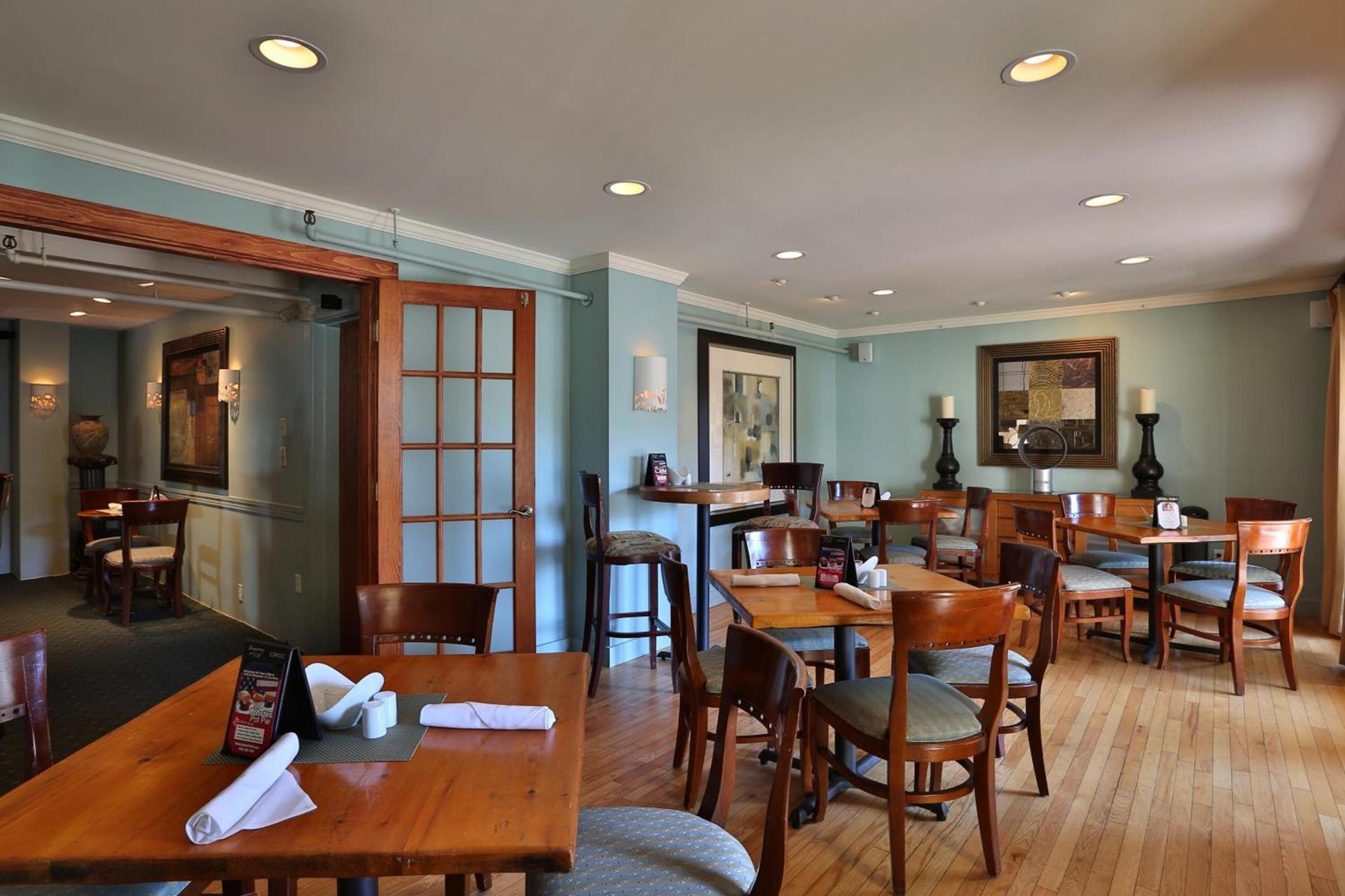 The Kennebunk Inn photo 24