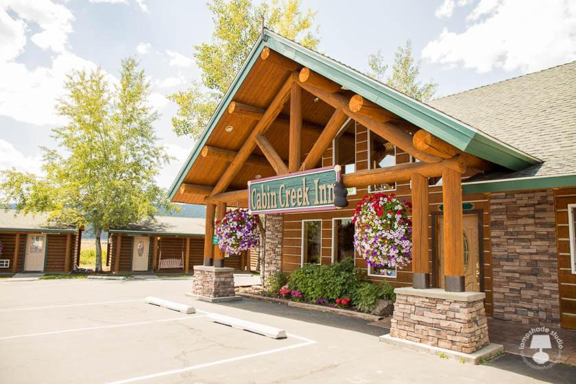 Cabin Creek Inn photo 1