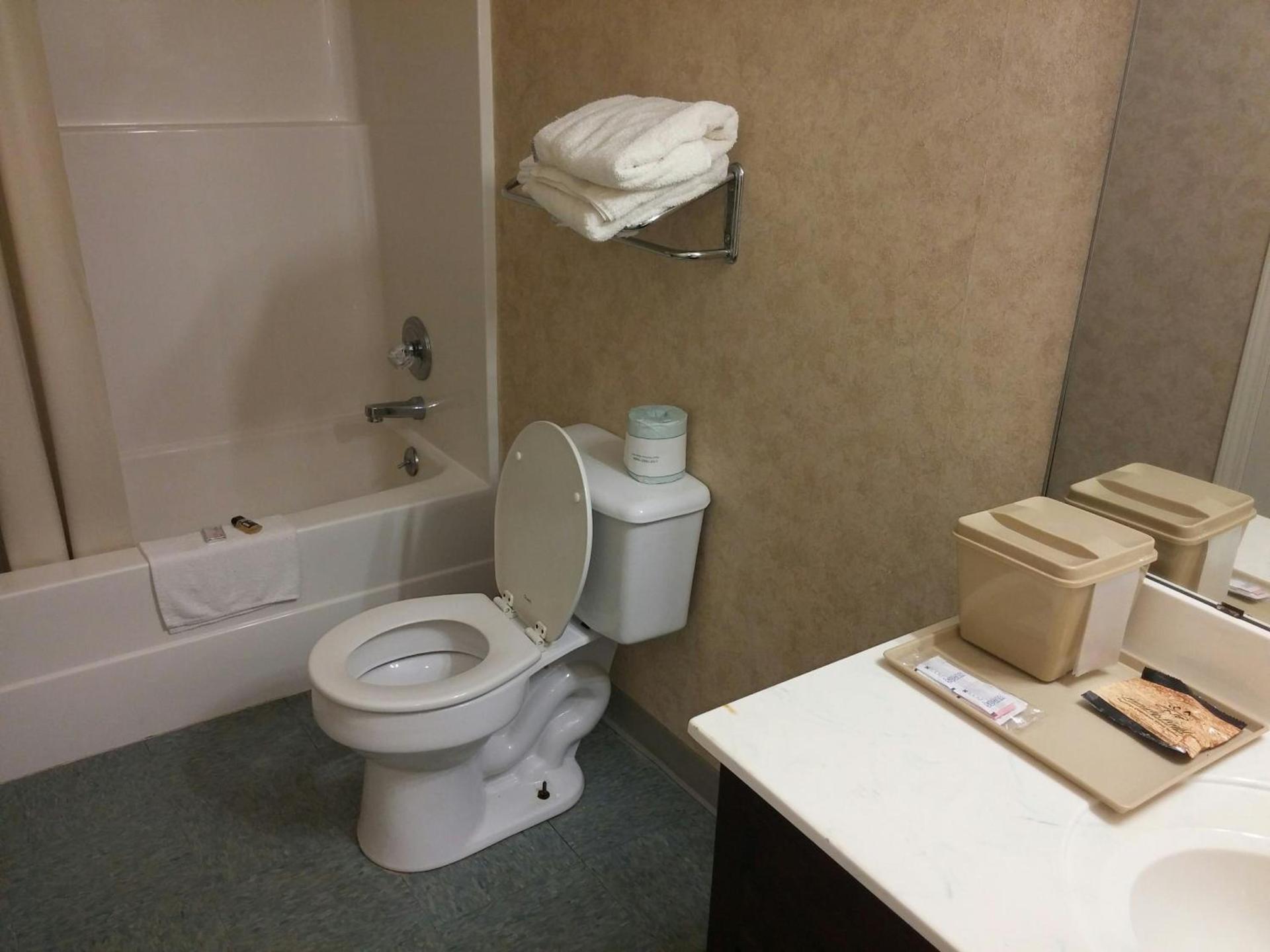Stonebrook Inn photo 14