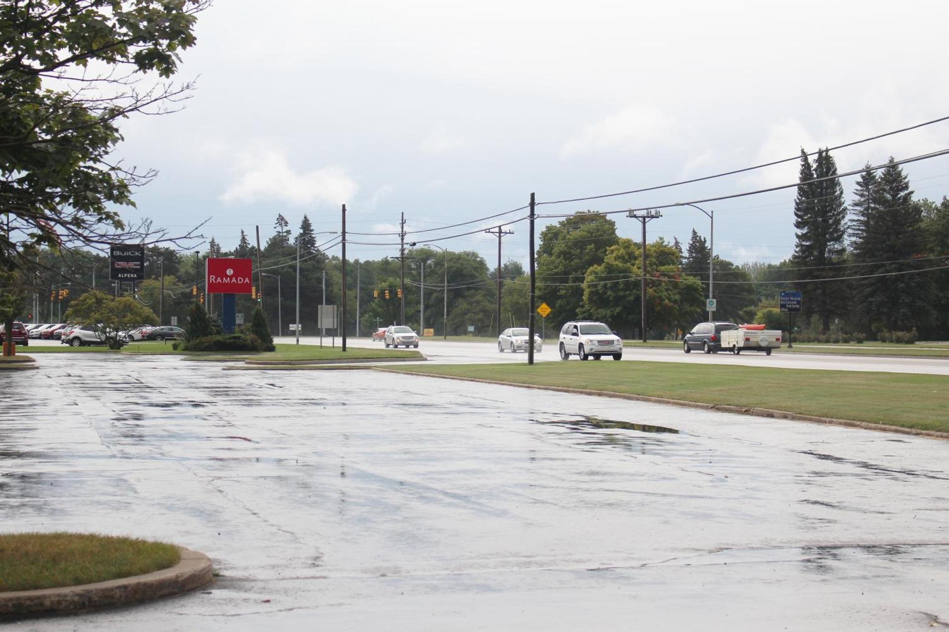 Ramada by Wyndham Alpena photo 75