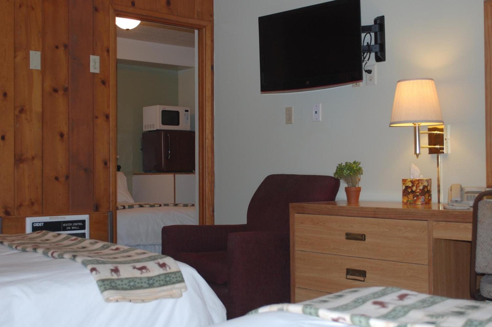 Trees Motel photo 23