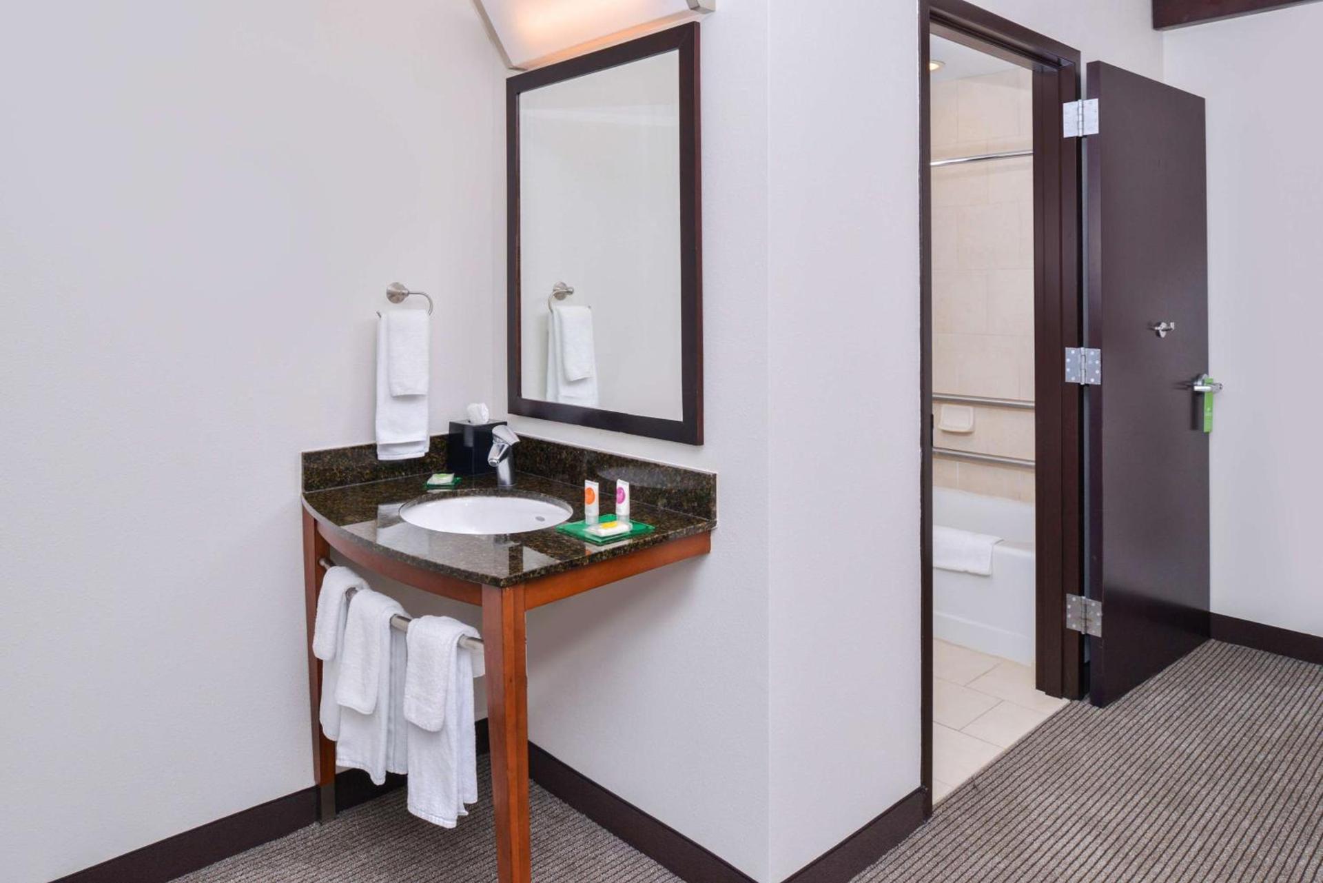 Hyatt Place Chesapeake photo 68