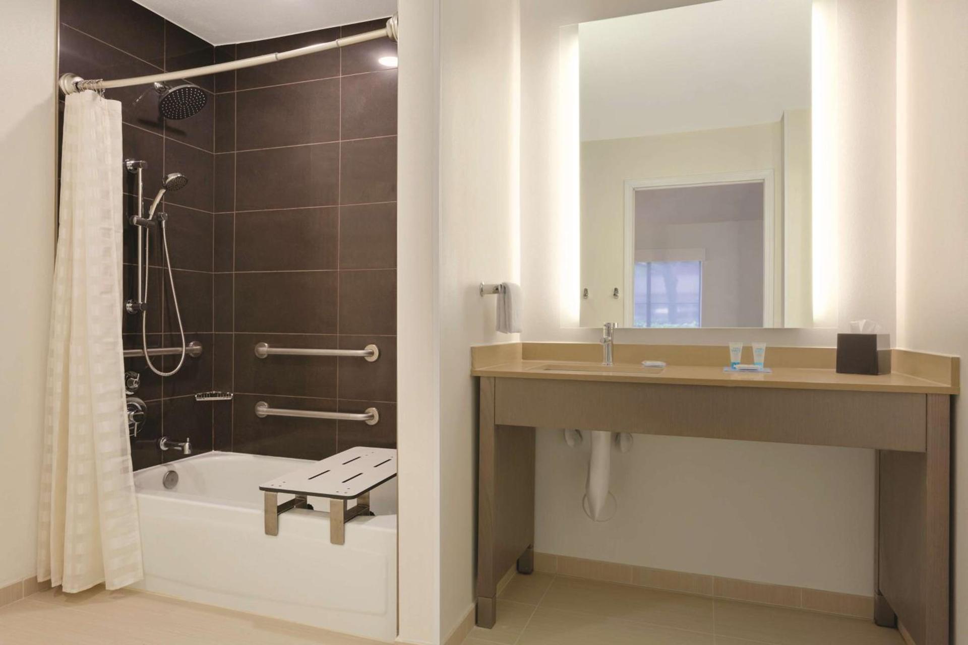 Hyatt House Cypress / Anaheim photo 40