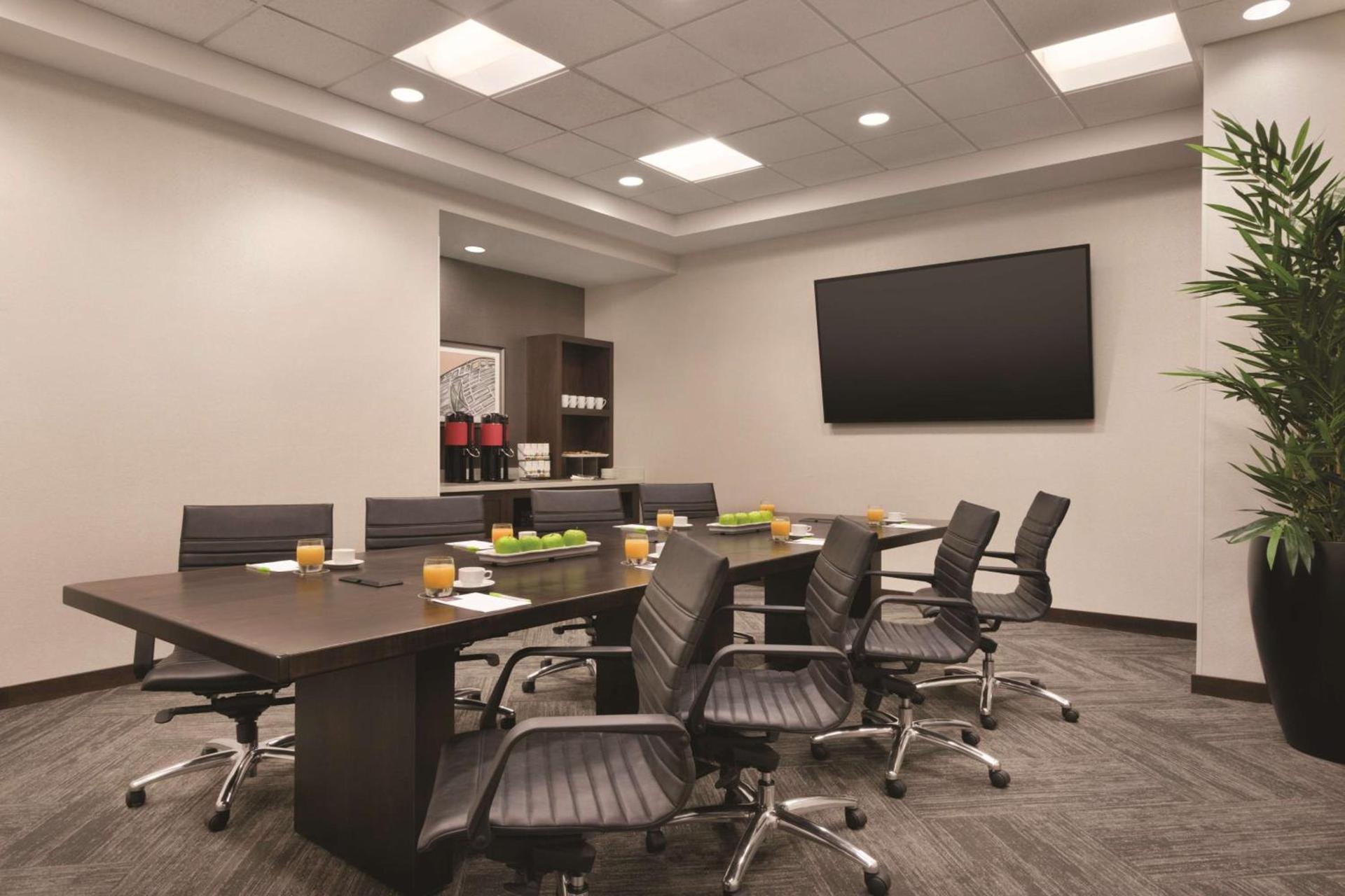 Hyatt Place Chicago O'Hare Airport photo 64