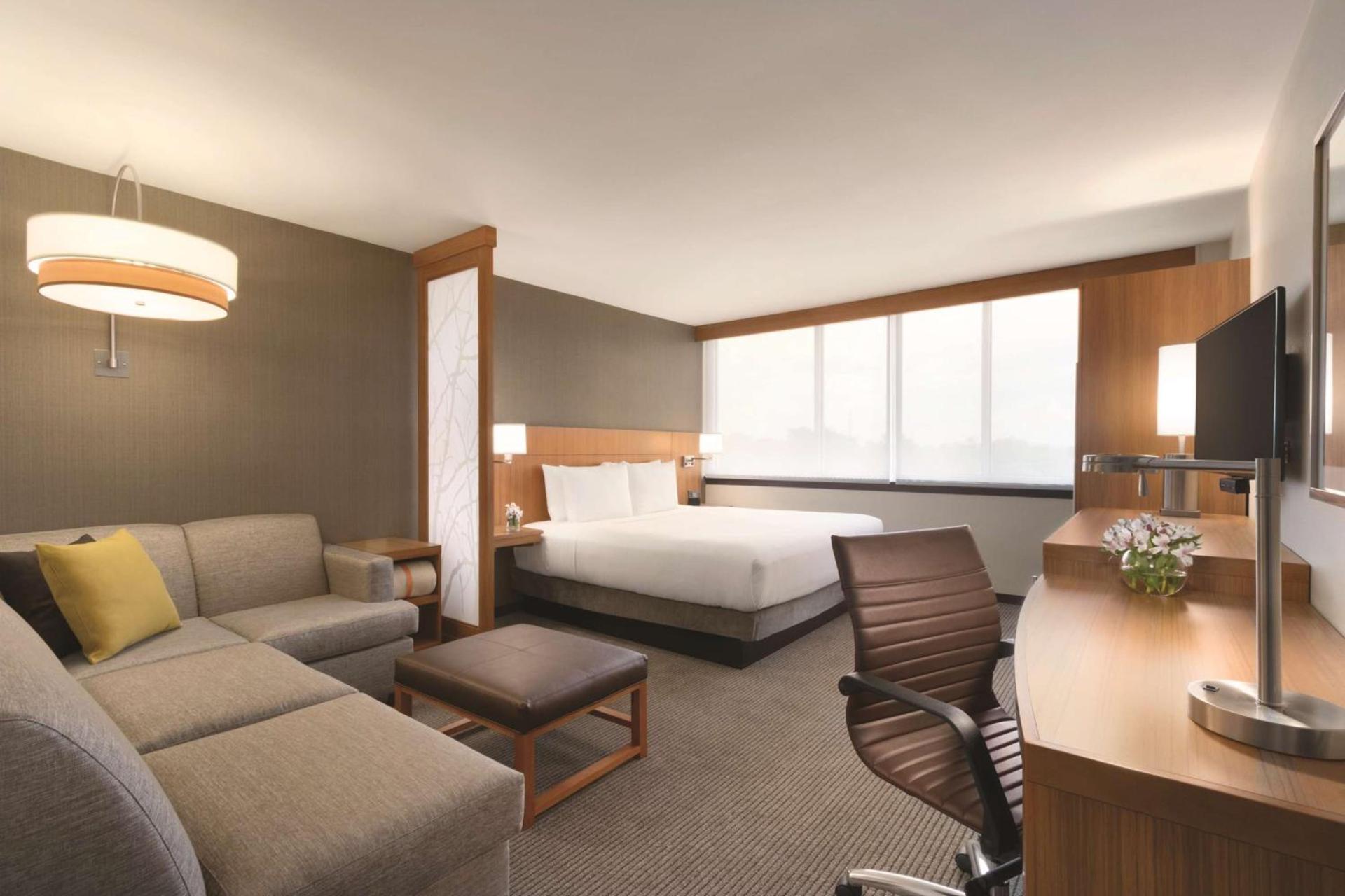 Hyatt Place Chicago O'Hare Airport photo 52