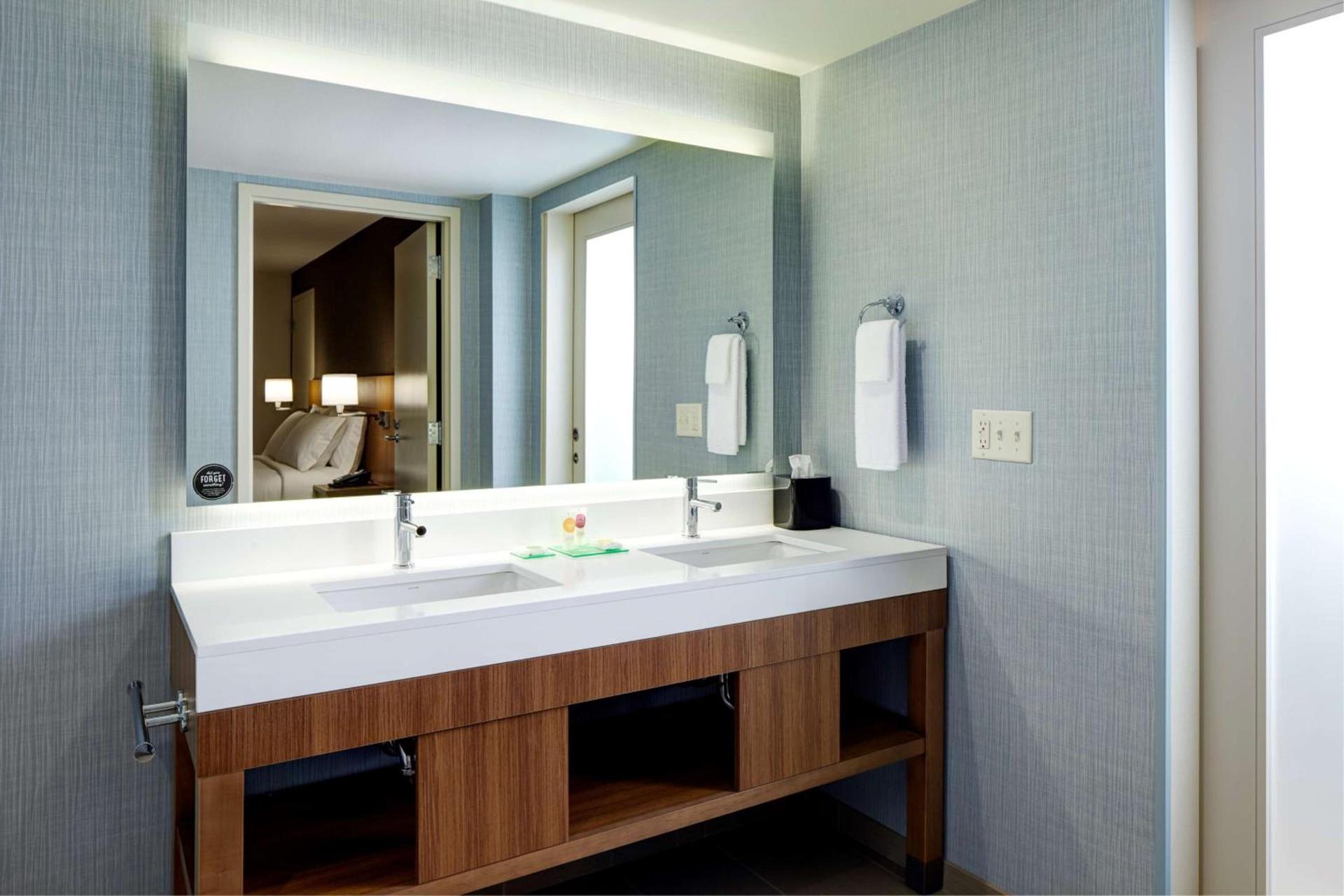 Hyatt Place Madison/Verona photo 57