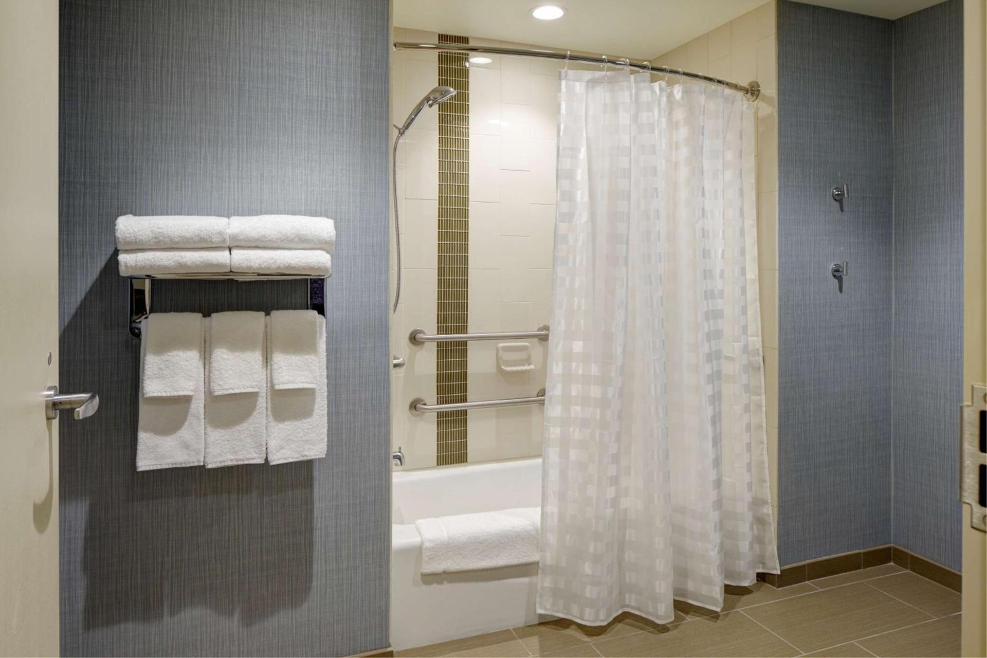 Hyatt Place Madison/Verona photo 61