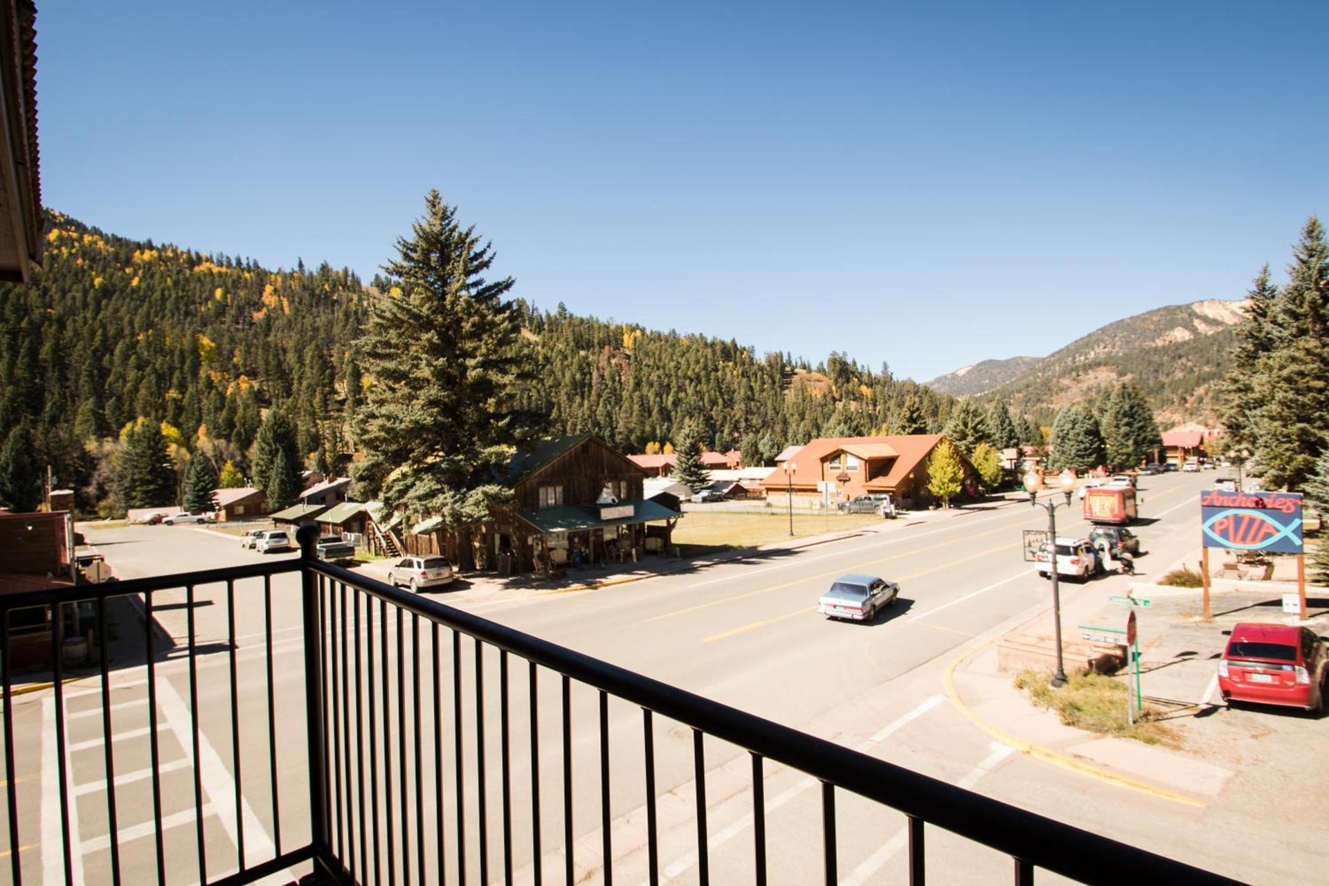 The Lodge at Red River photo 15
