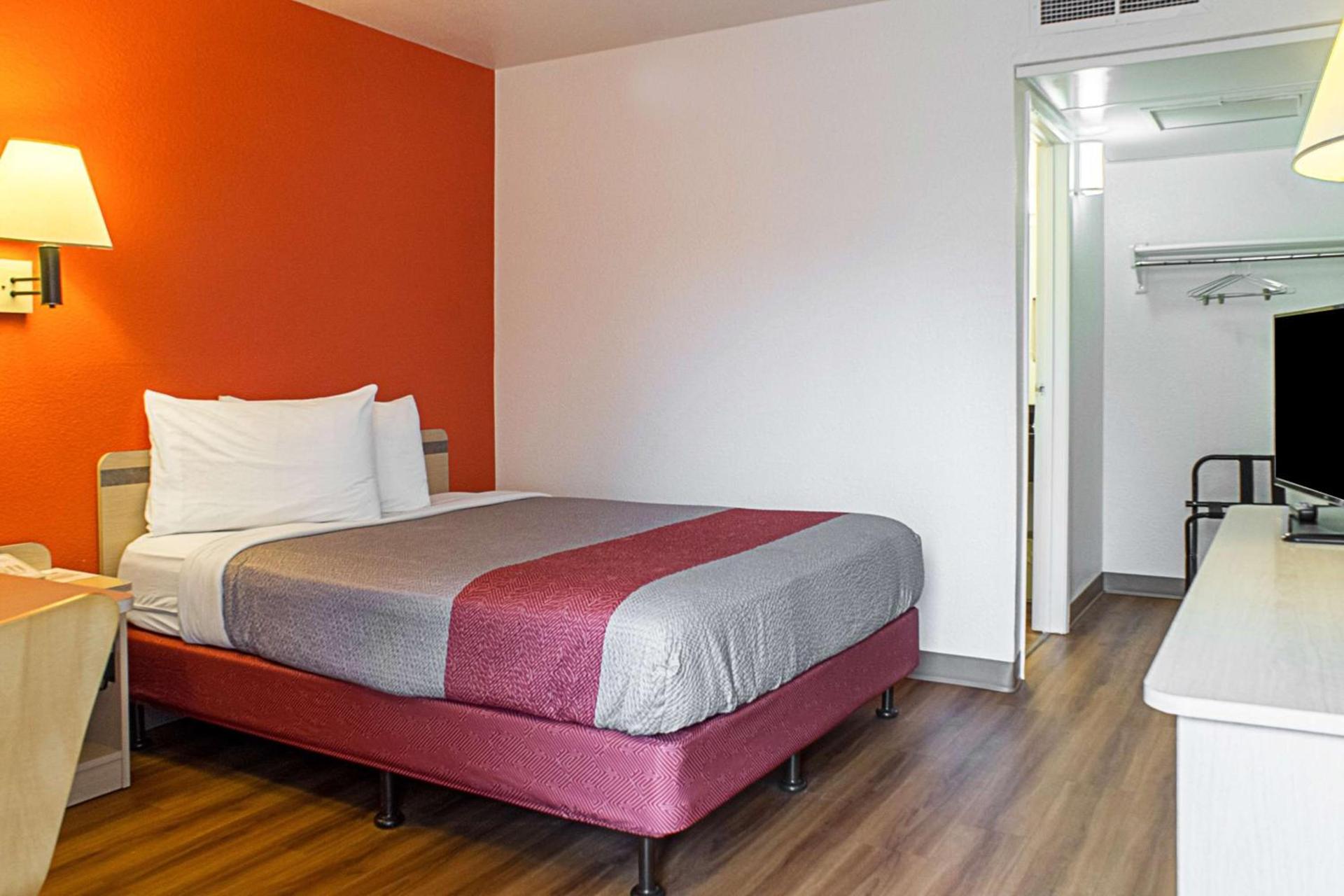 Motel 6-Kalispell, MT photo 13