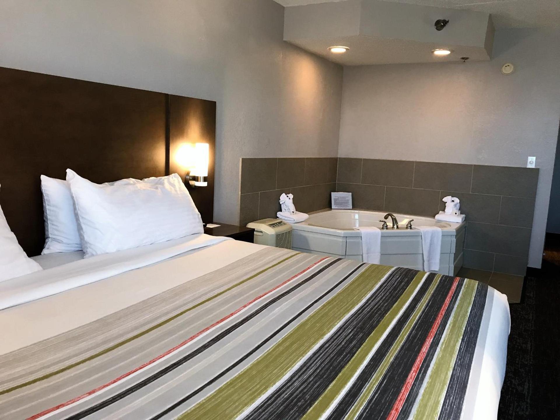 Country Inn & Suites by Radisson, Mt Pleasant-Racine West, WI photo 53