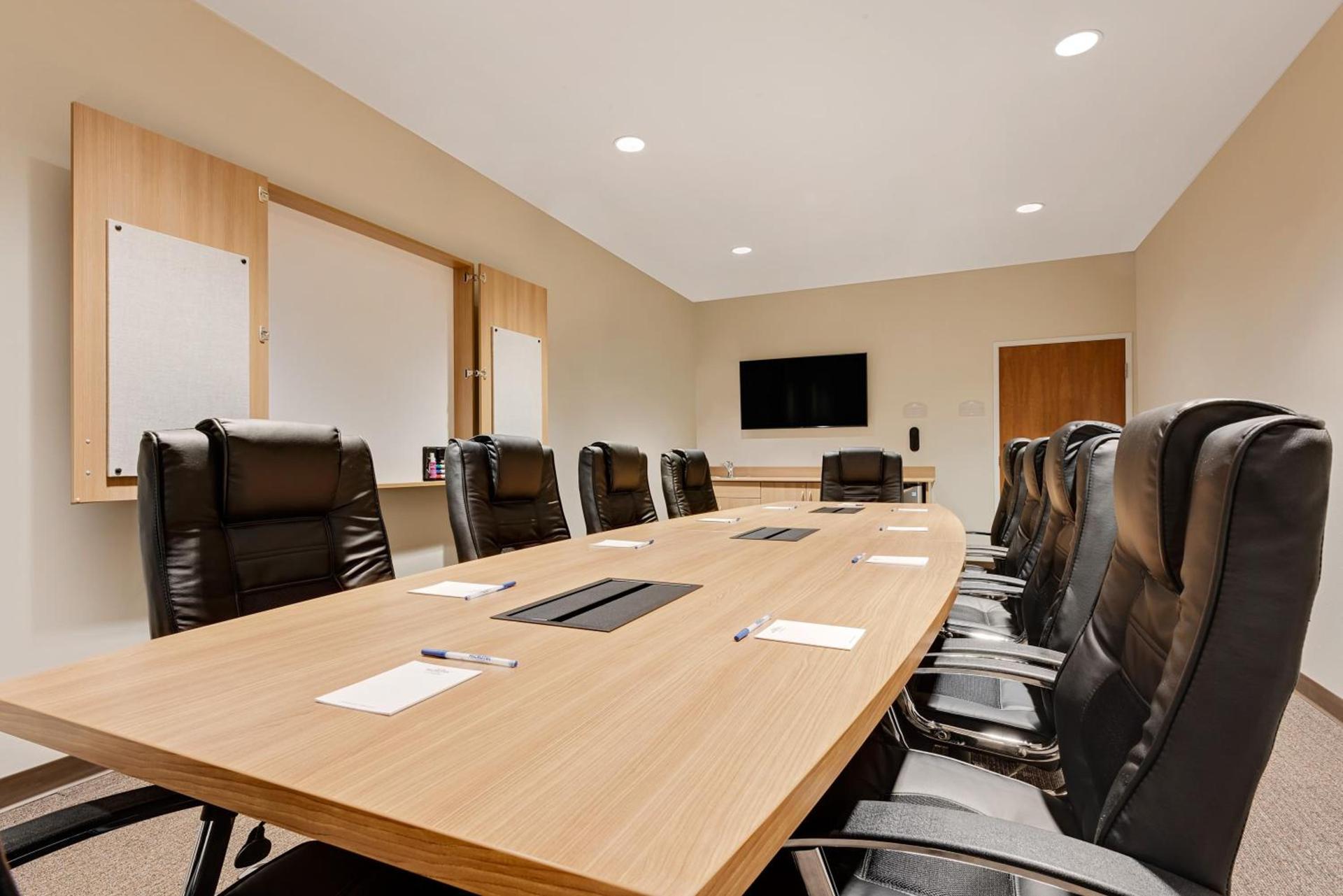 Microtel Inn & Suites by Wyndham Clarion photo 30