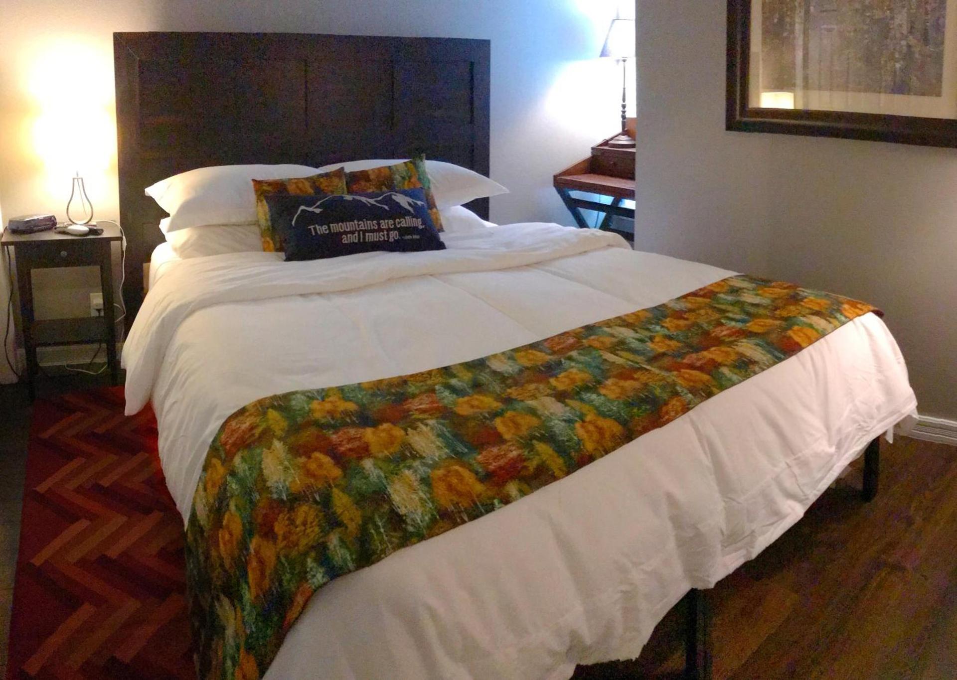 Breck Creekside at Wildwood Suites photo 13