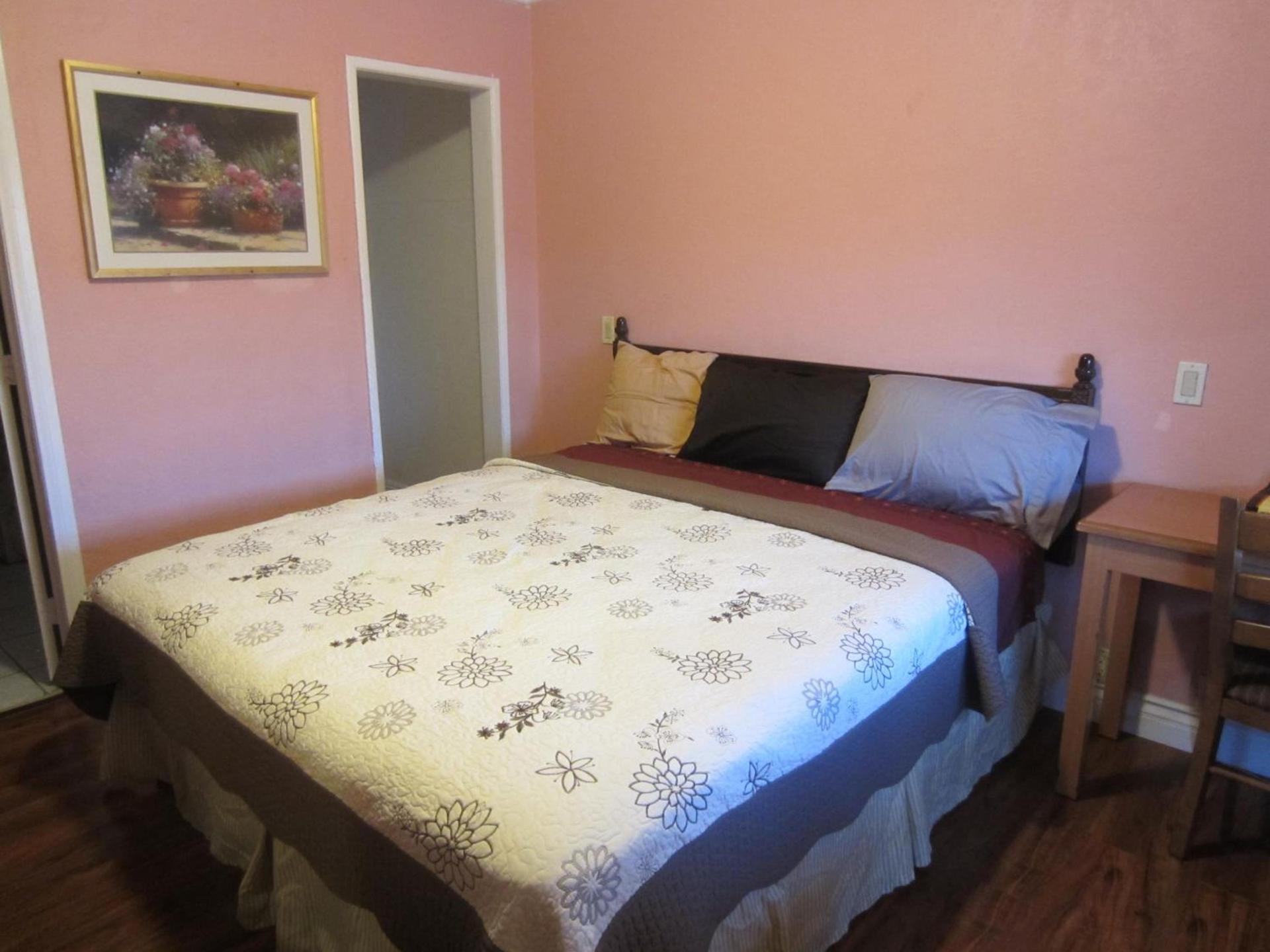 Travel Eagle Inn Motel photo 9