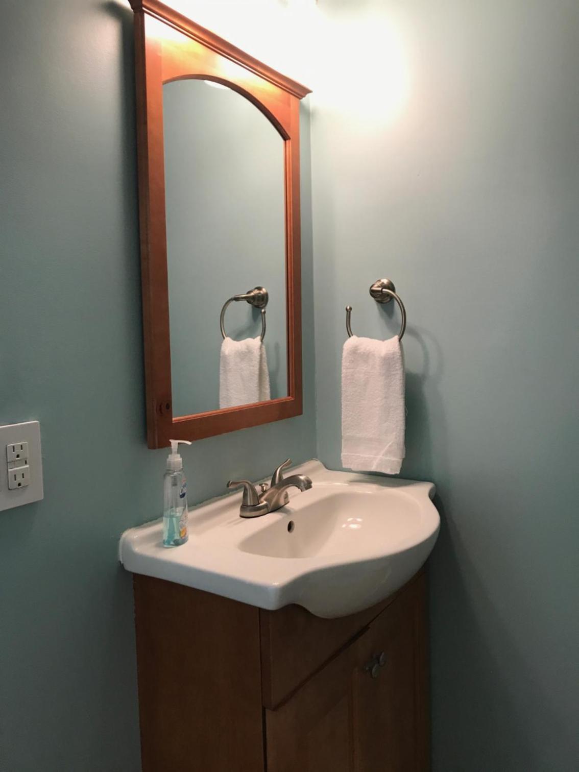 Beachcomber Inn photo 13