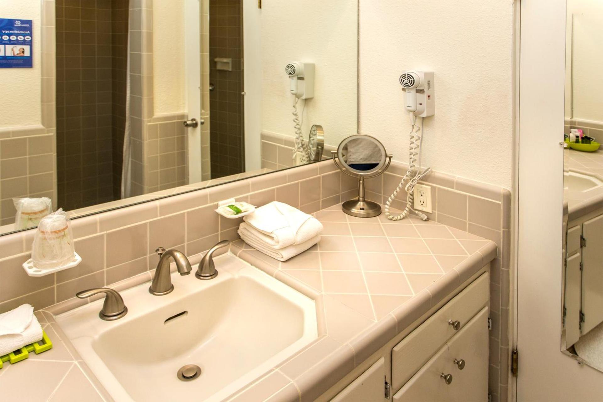 Desert Riviera Hotel - A Town & Desert Boutique Hotel photo 34