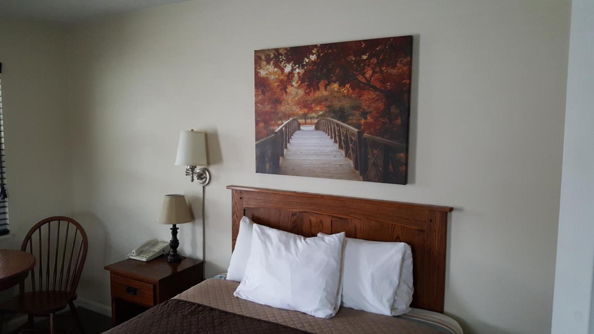 Brown's Motel photo 19
