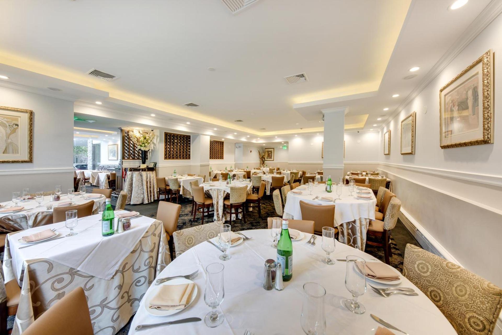 The Andrew Hotel photo 19