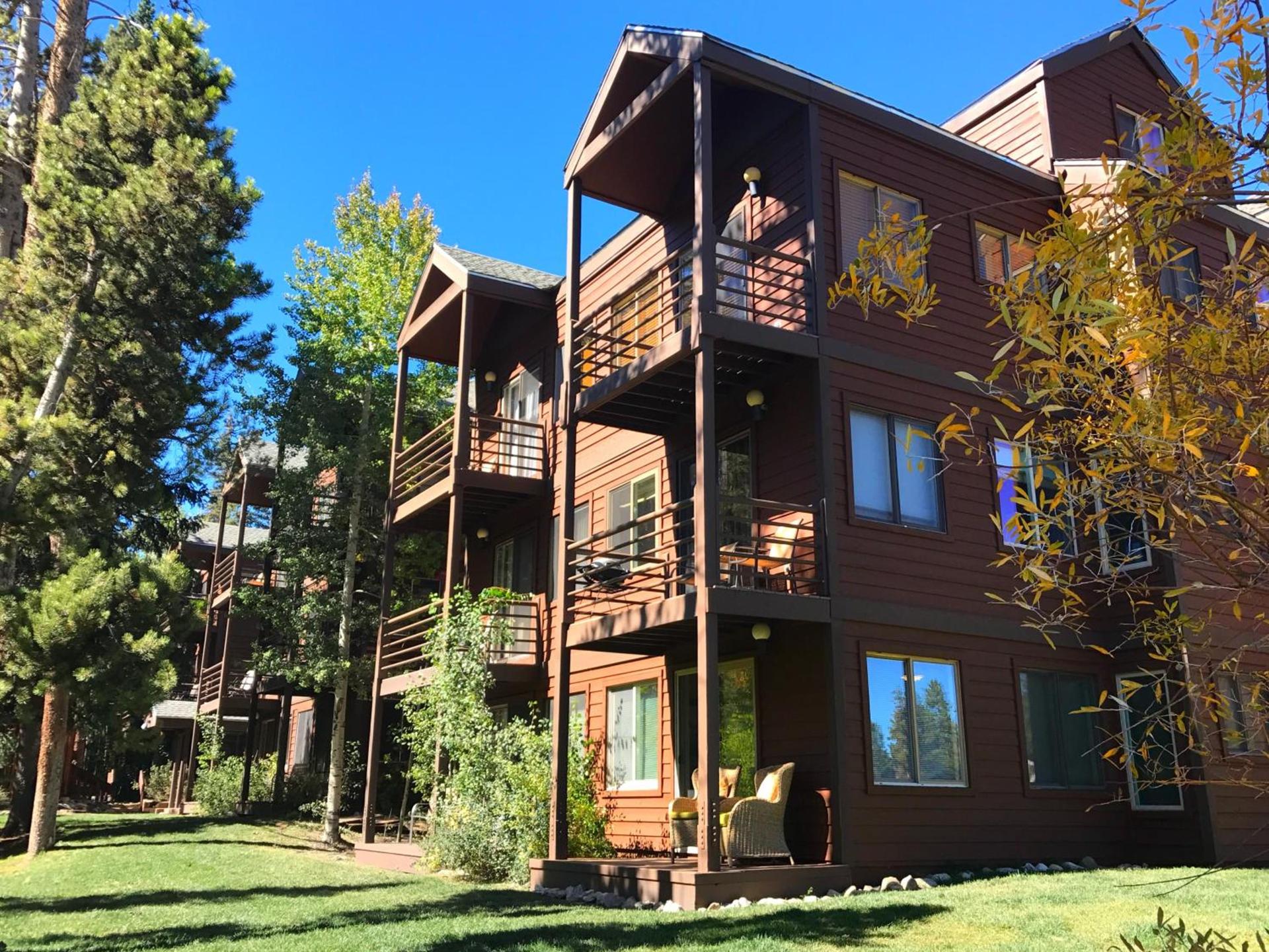 Breck Creekside at Wildwood Suites photo 5