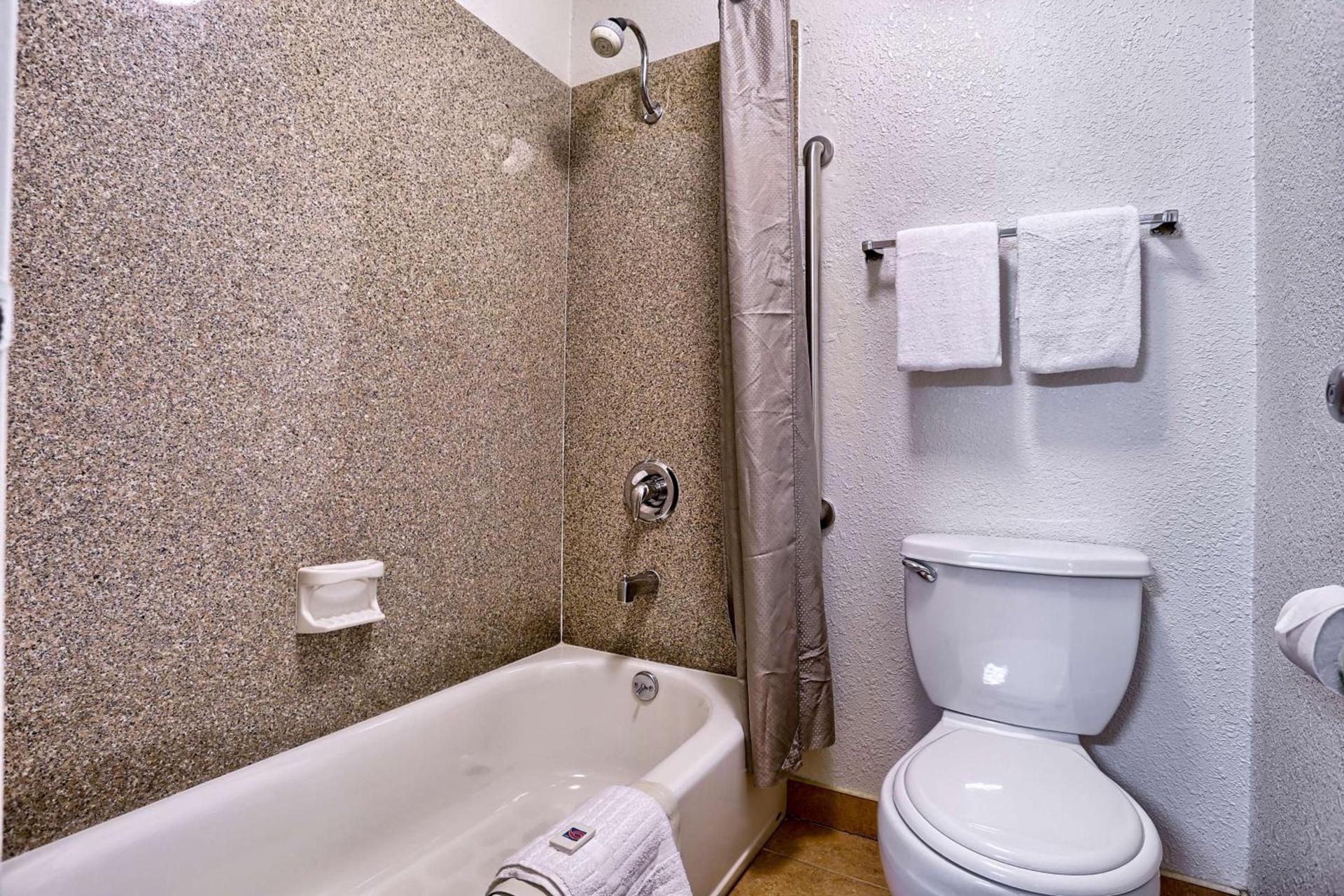 Cathedral Hill Hotel photo 39